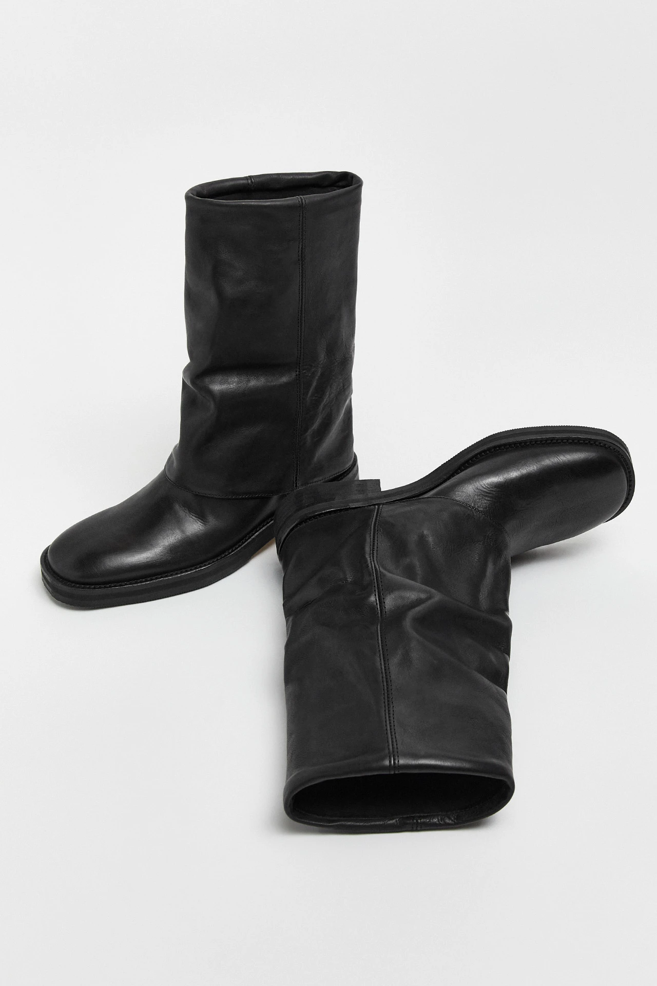 Miista-arden-black-rubber-ankle-boots-02