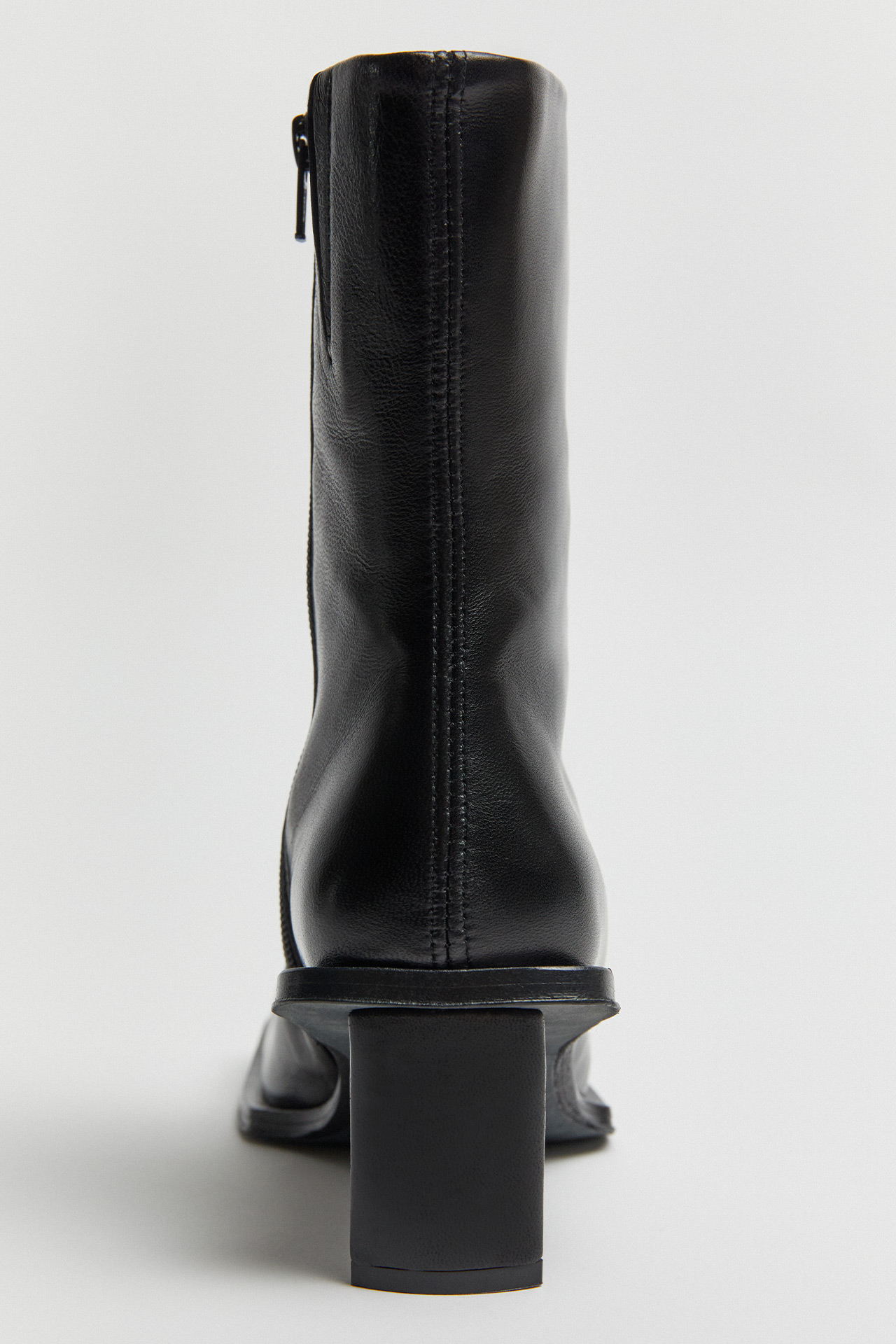 Brenda Black Ankle Boots // in Made Shoes // Miista Spain