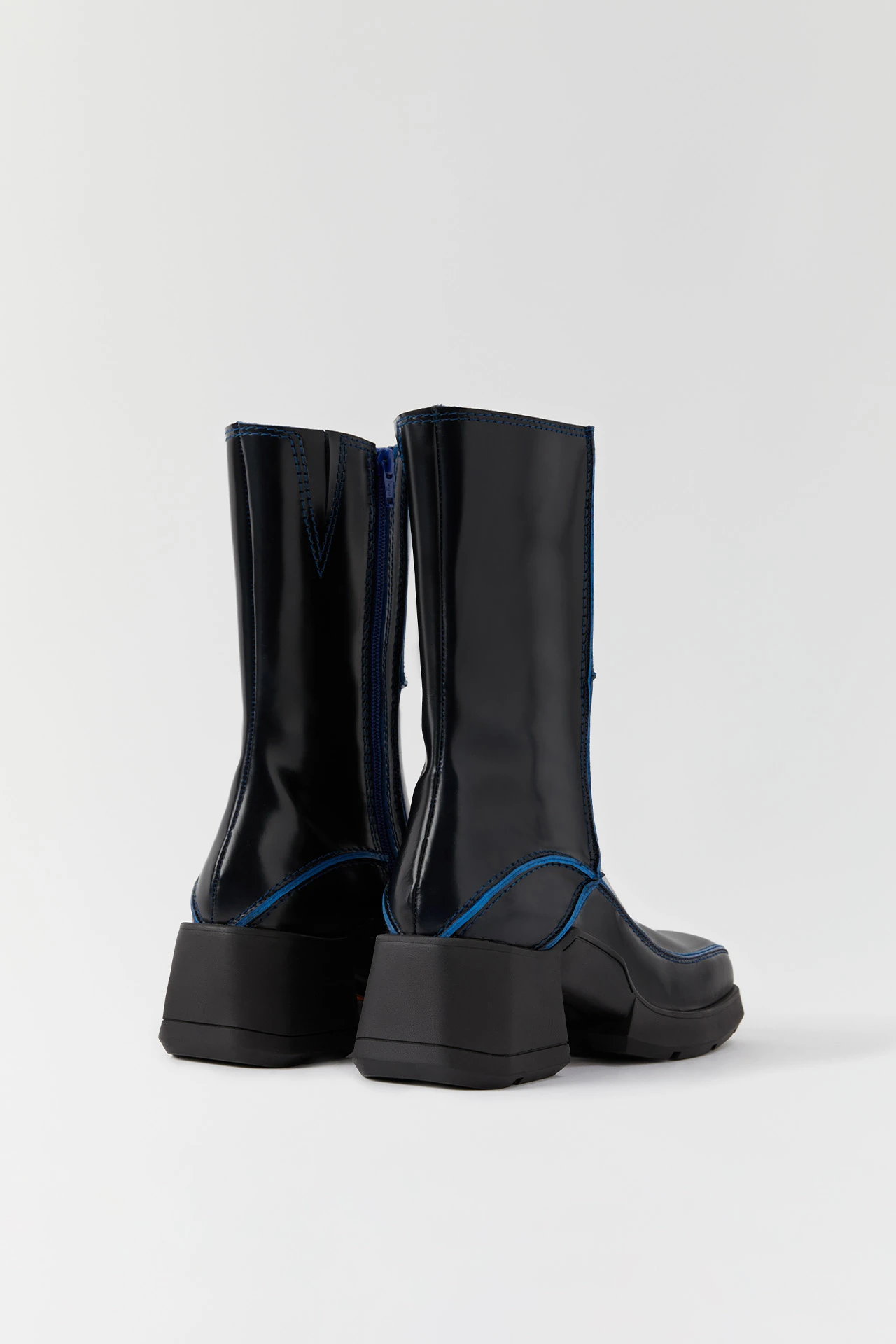 e8-meiko-black-blue-boots-02