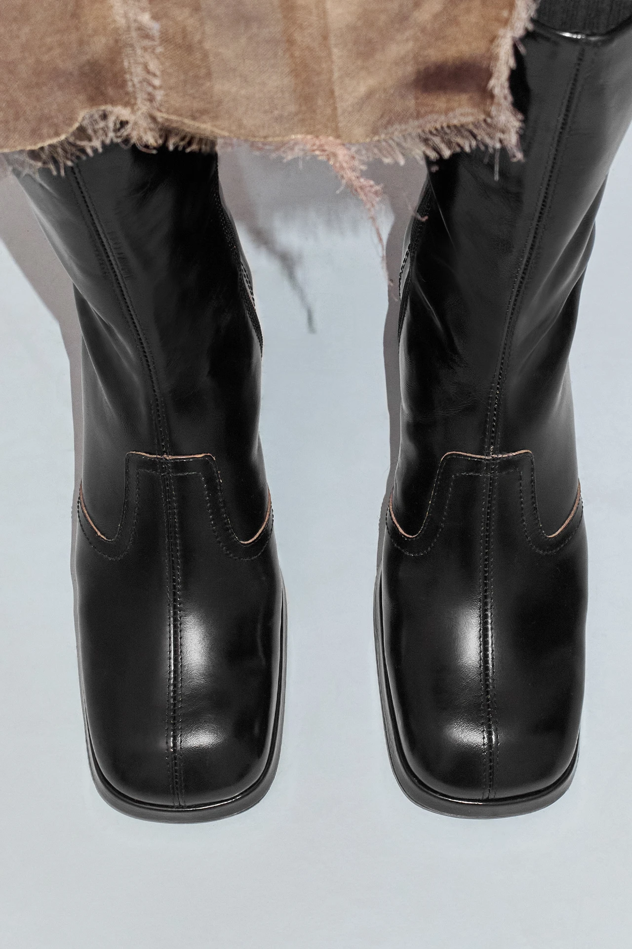 ec-miista-Cass-New-Black-Boots-02