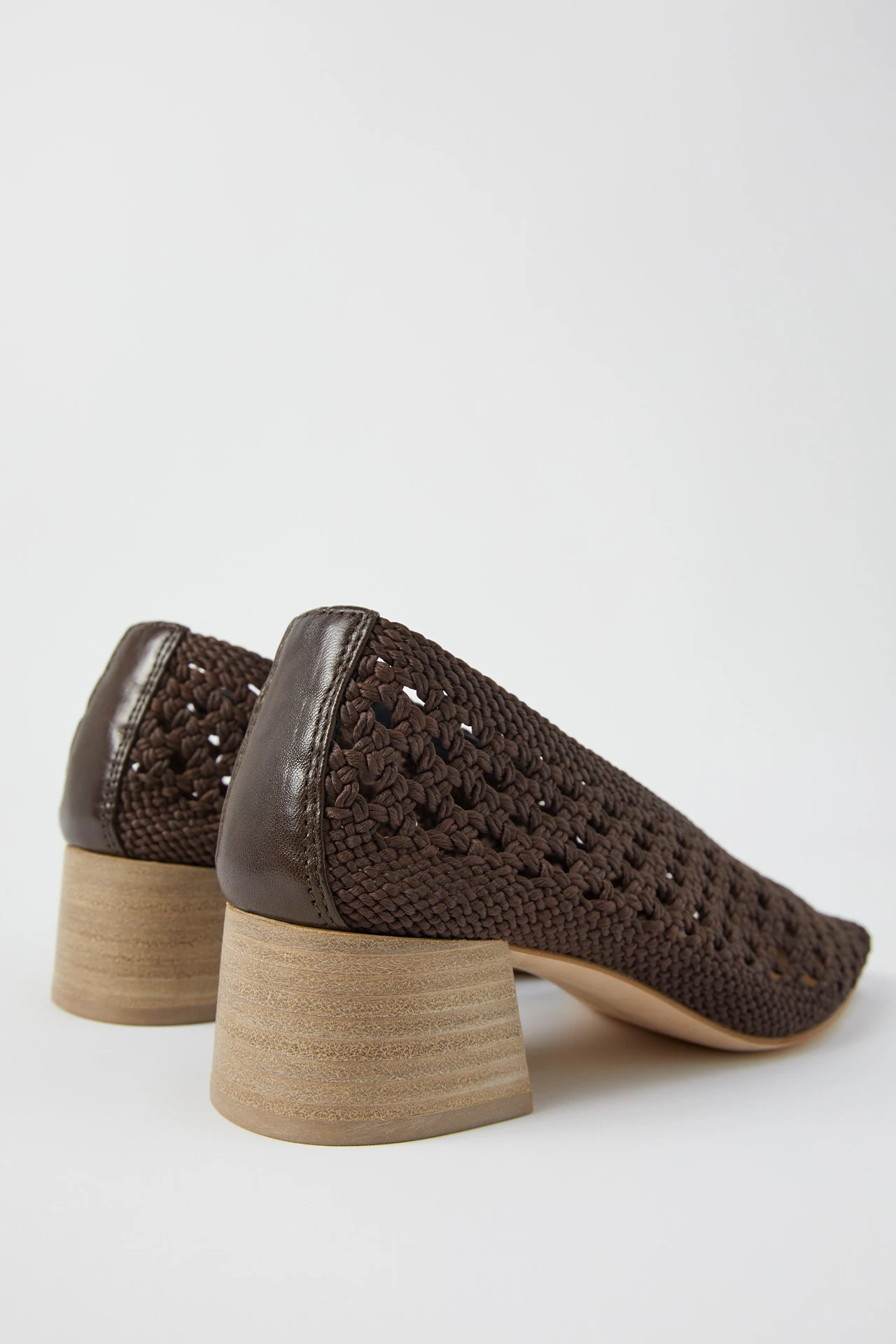 Miista-taissa-brown-courts-02