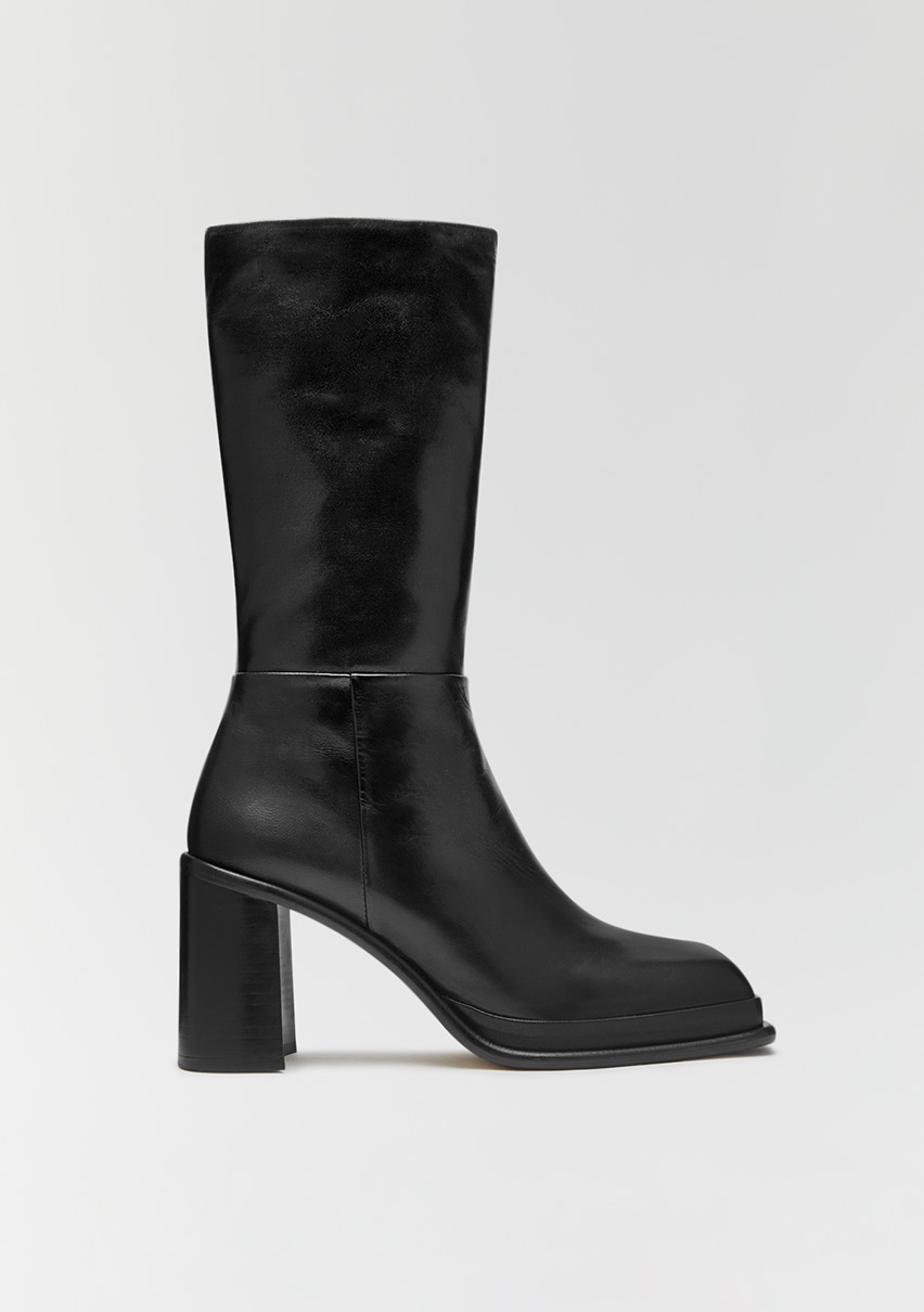 Hedy Black Boots // Miista Shoes // Made in Spain