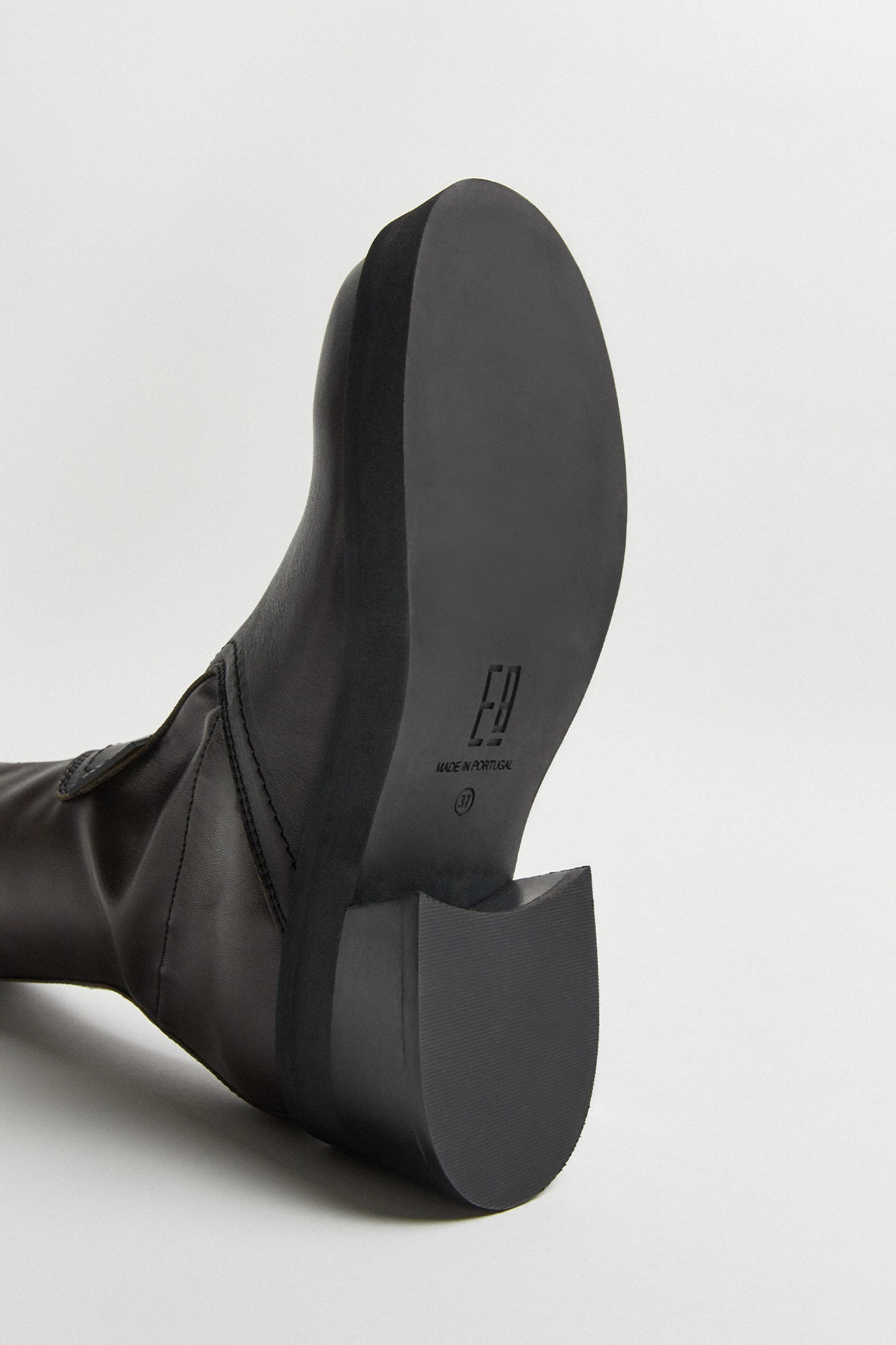 oliana black leather boots