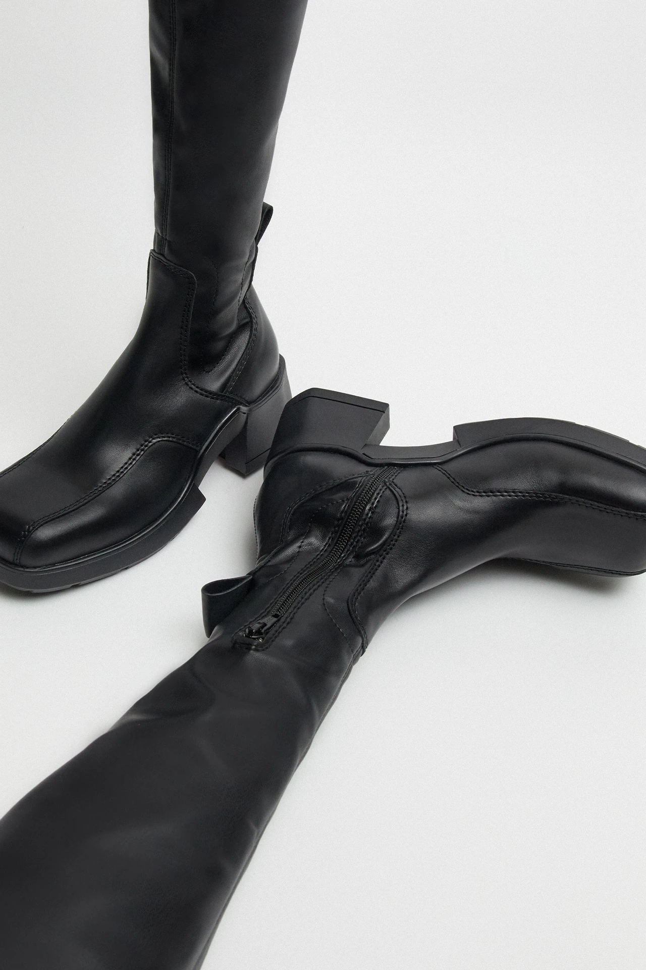 E8-gabriela-black-tall-boots-04