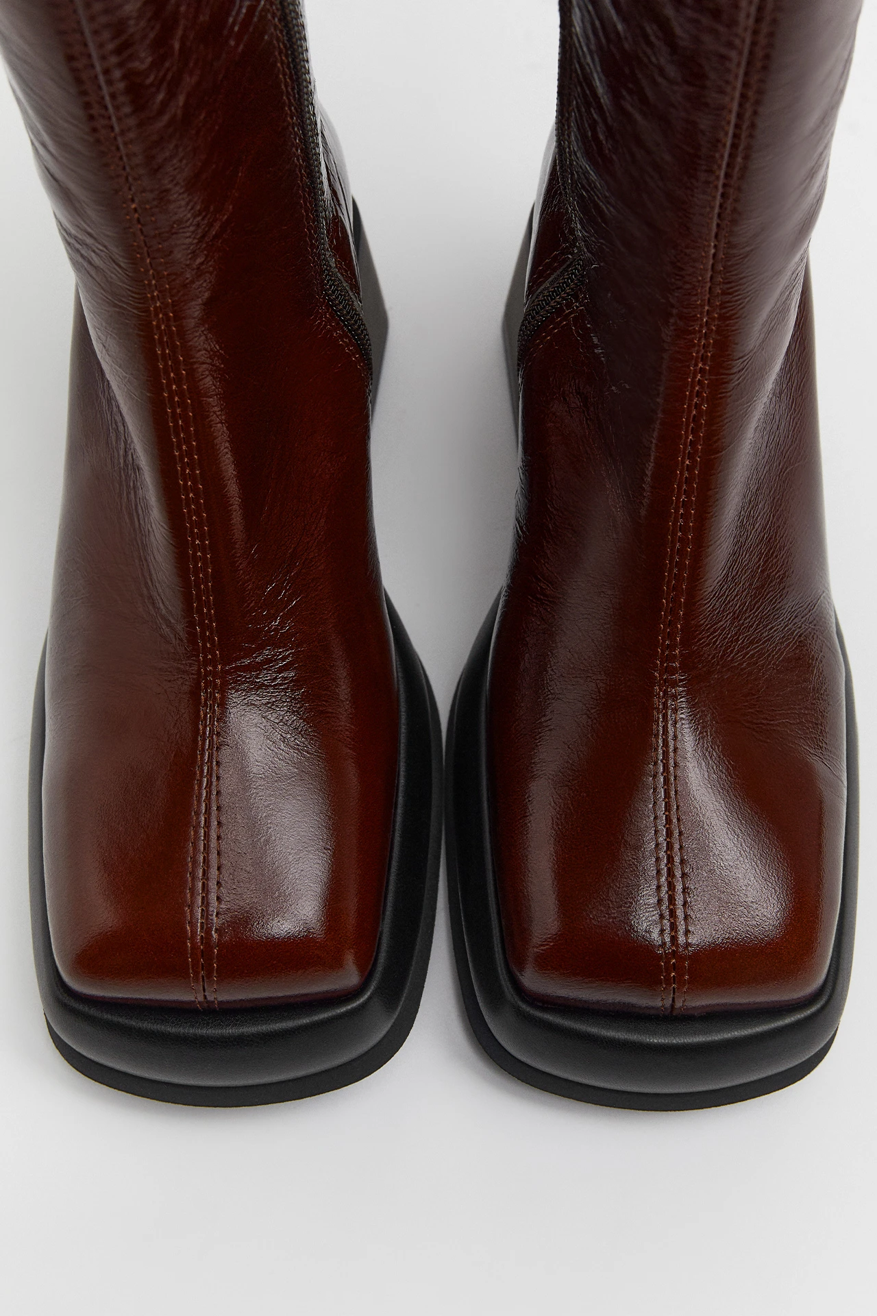 e8-Cassia-Moka-Boots-03