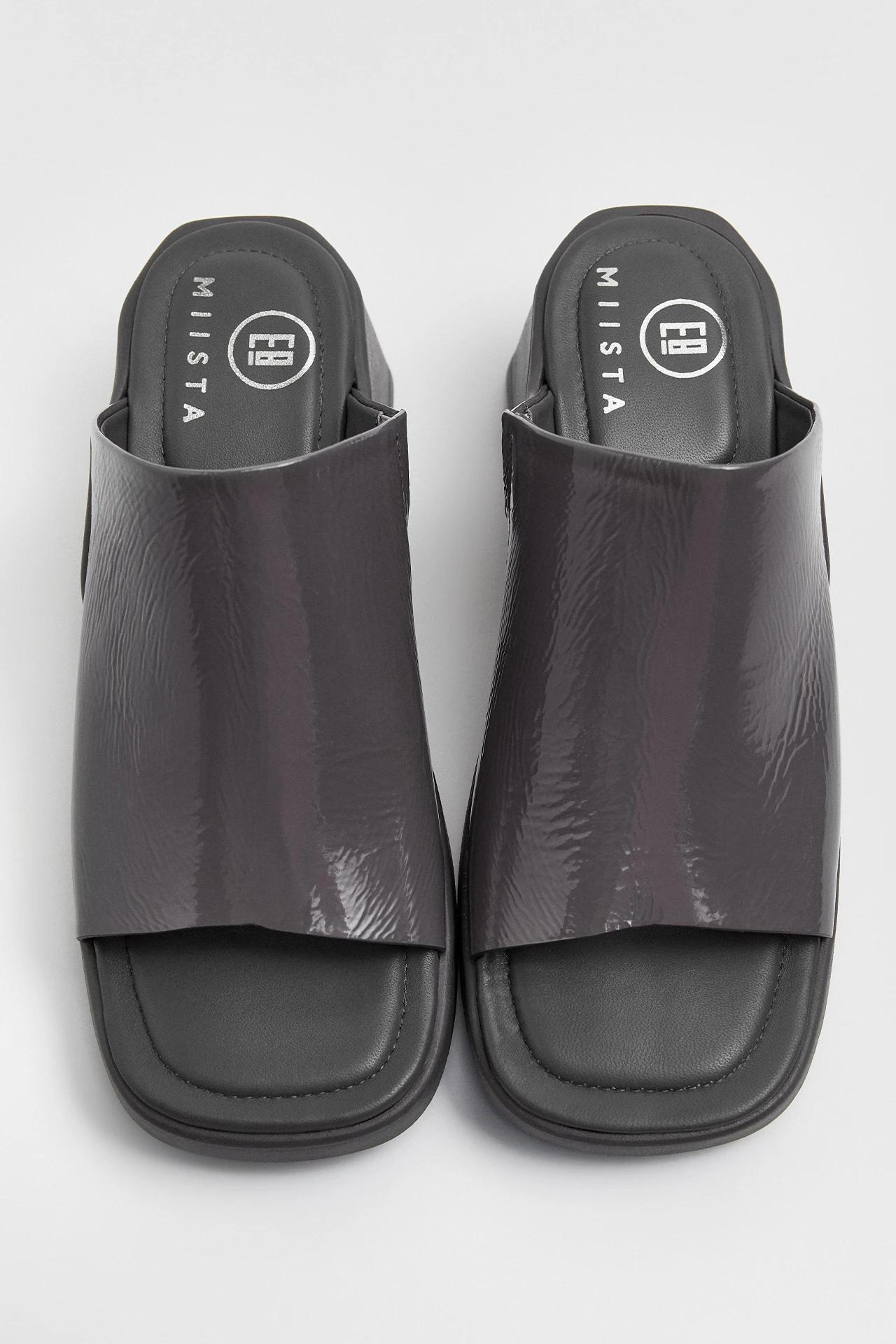 e8-Clarin-Dark-Grey-Mule-Sandals-04