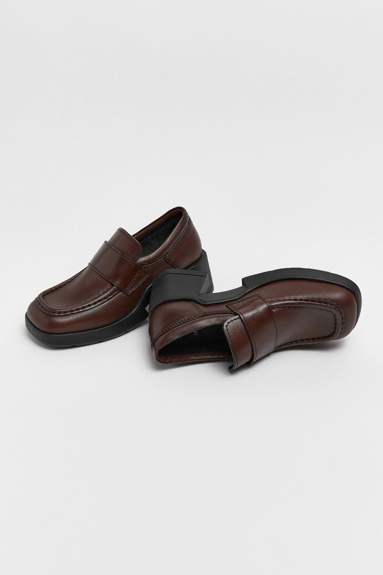 e8-Billie-Nice-Marron-Loafers-02