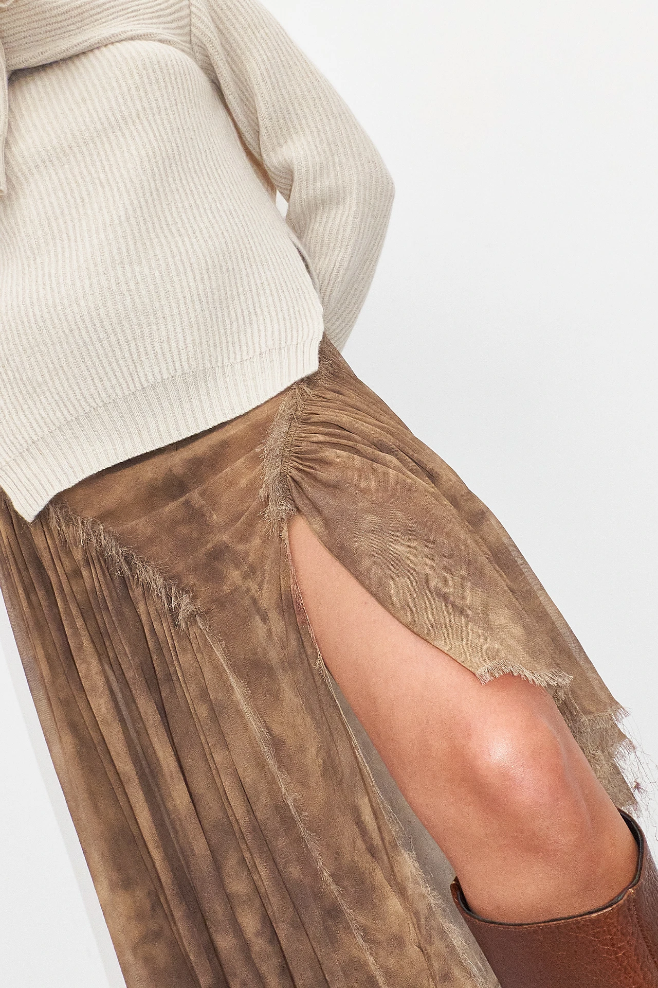 ec2-Griselda-Brown-Skirt-03