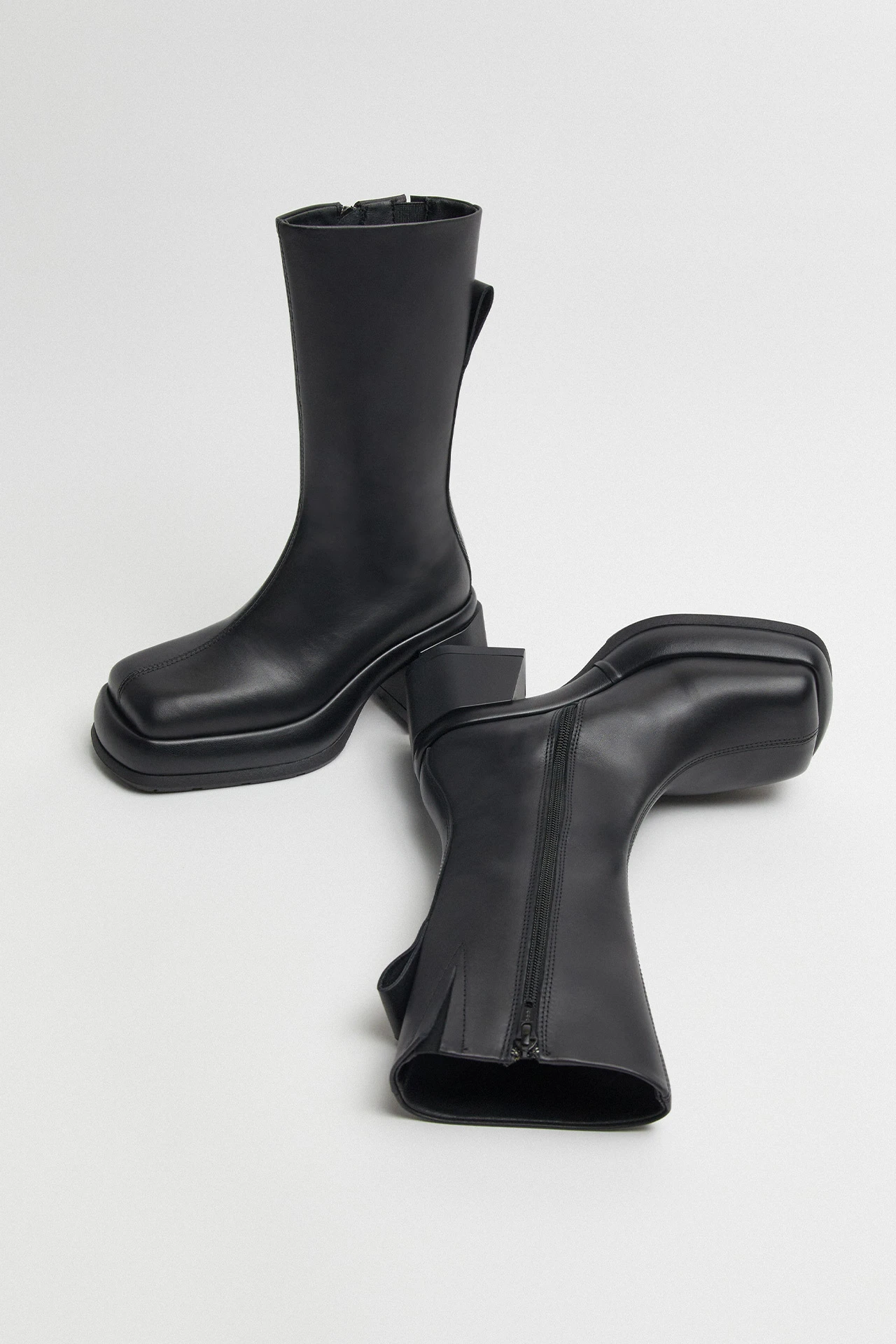 E8-cassia-black-boots-02