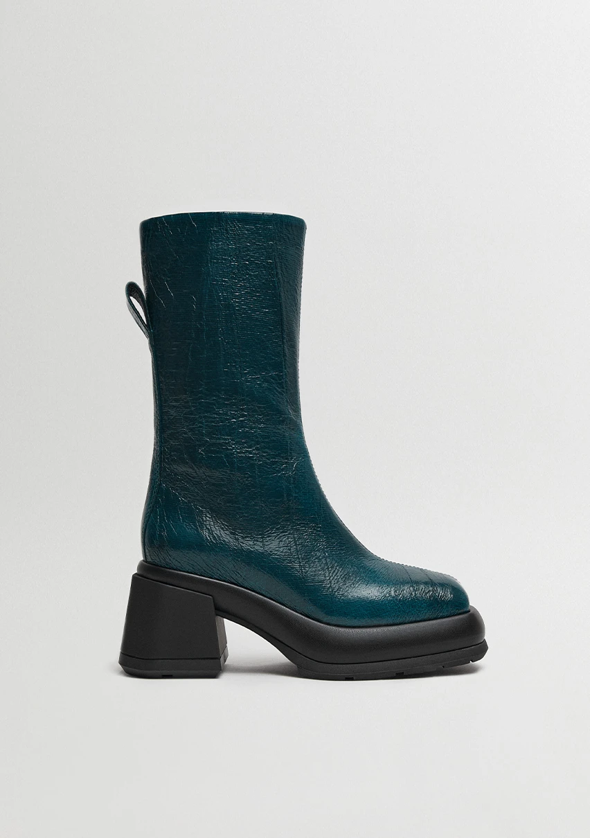 E8-Cassia-Blue-Boots-cp-1