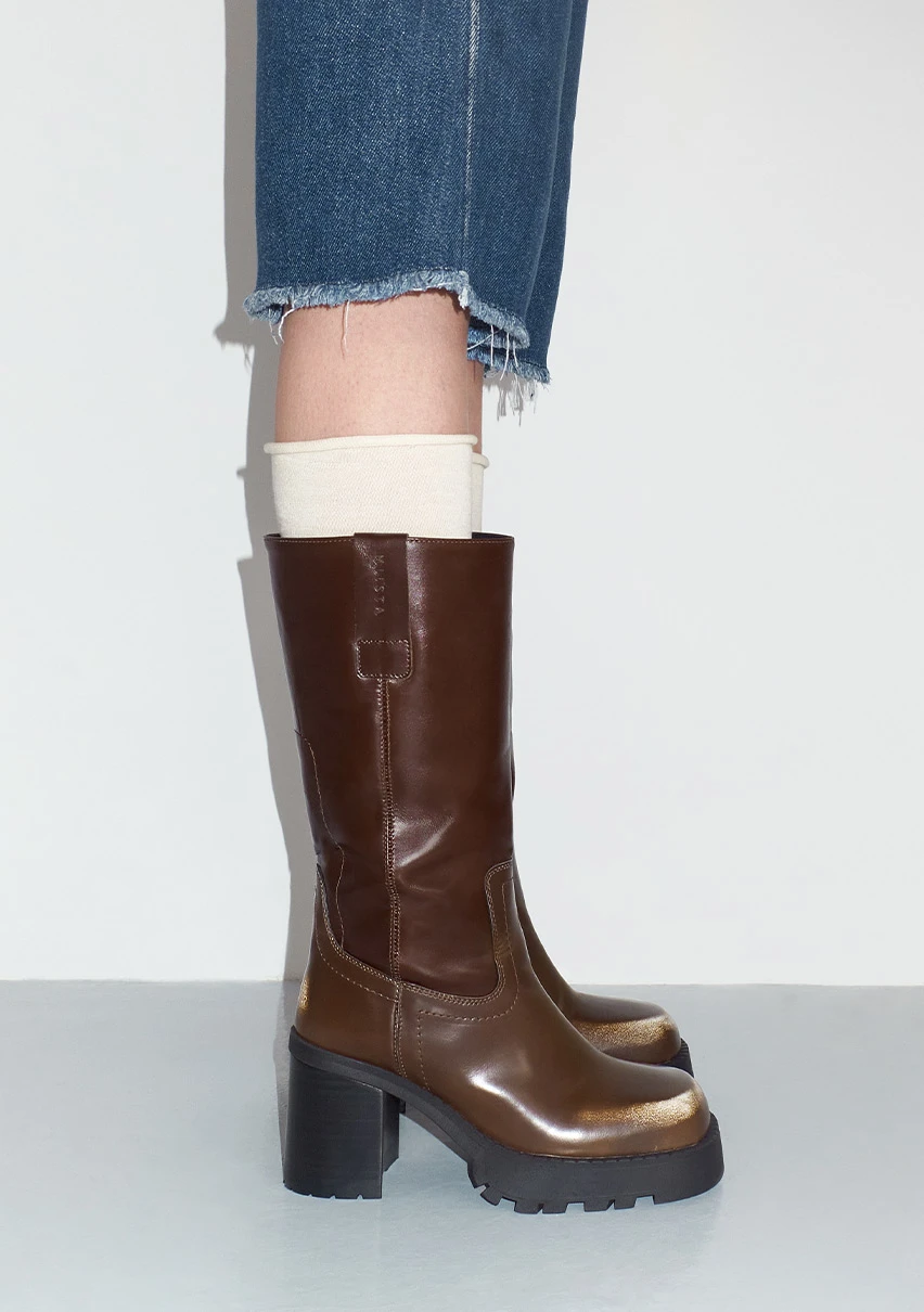 EC-E8-dionira-brown-tall-boots-CP-2