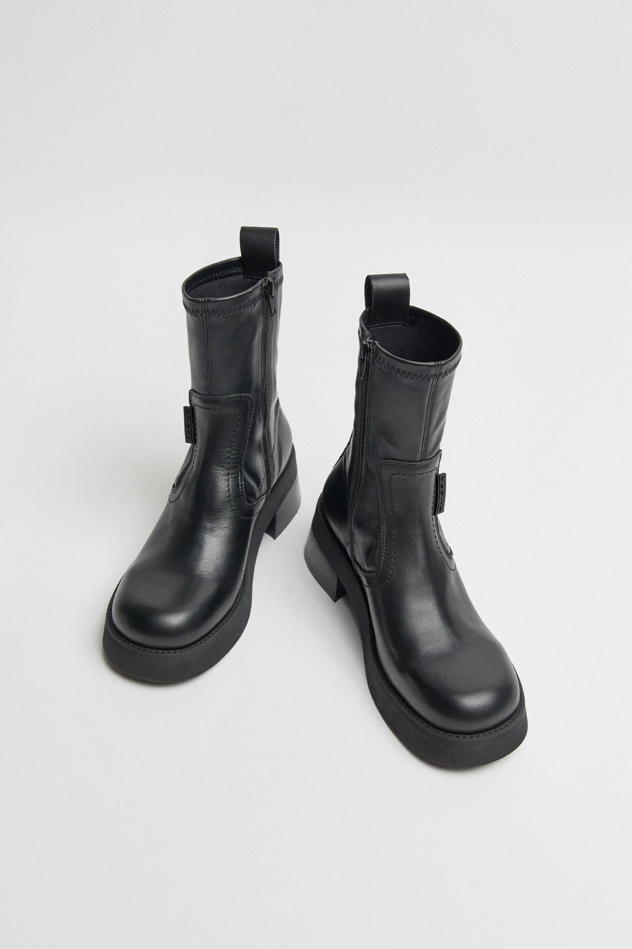 oliana black leather boots