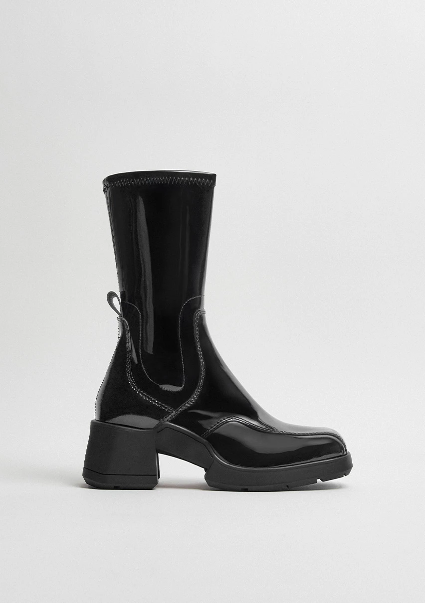 E8-viken-black-patent-boots-CP-1