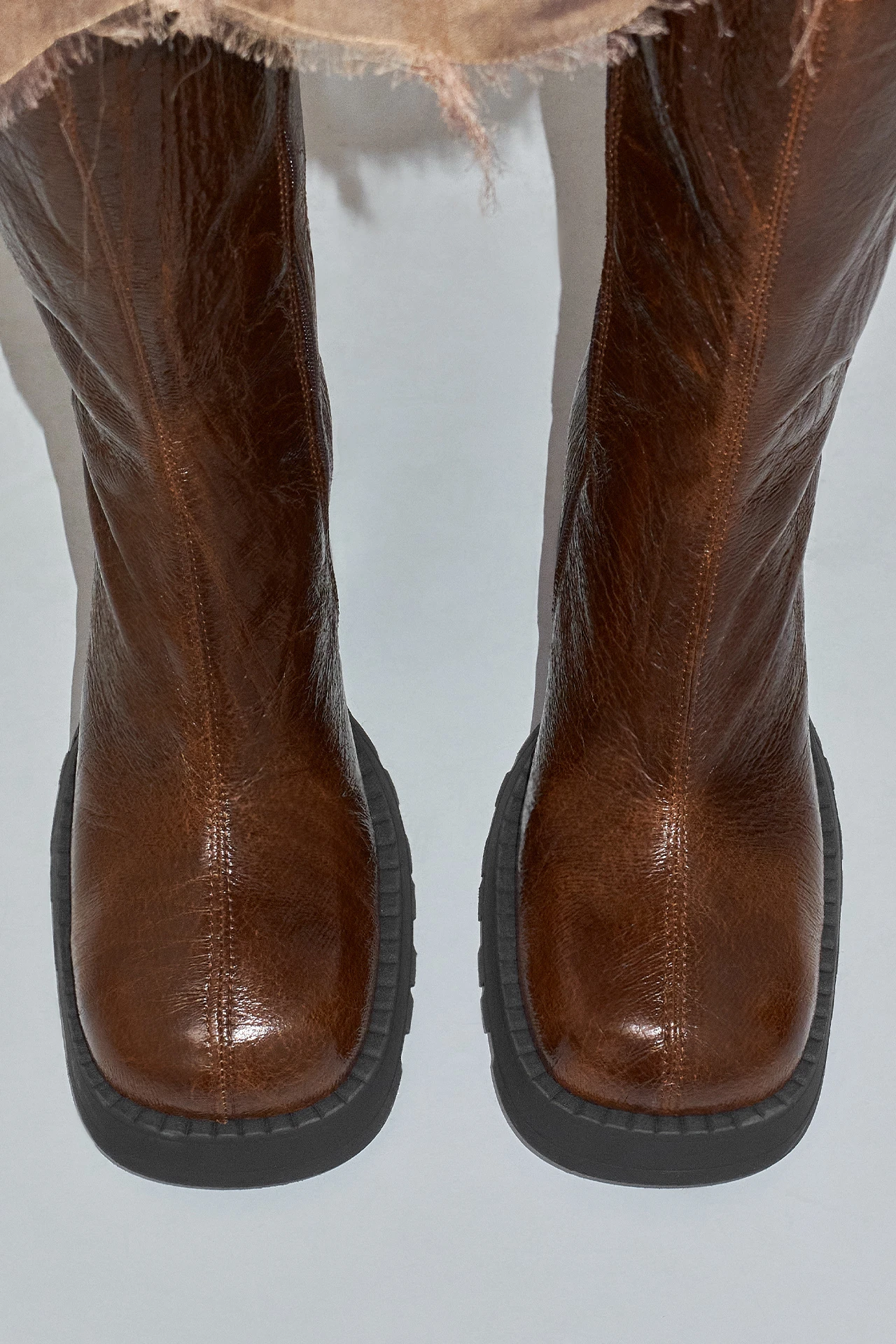 ec-E8-swetlana-brown-boots-03