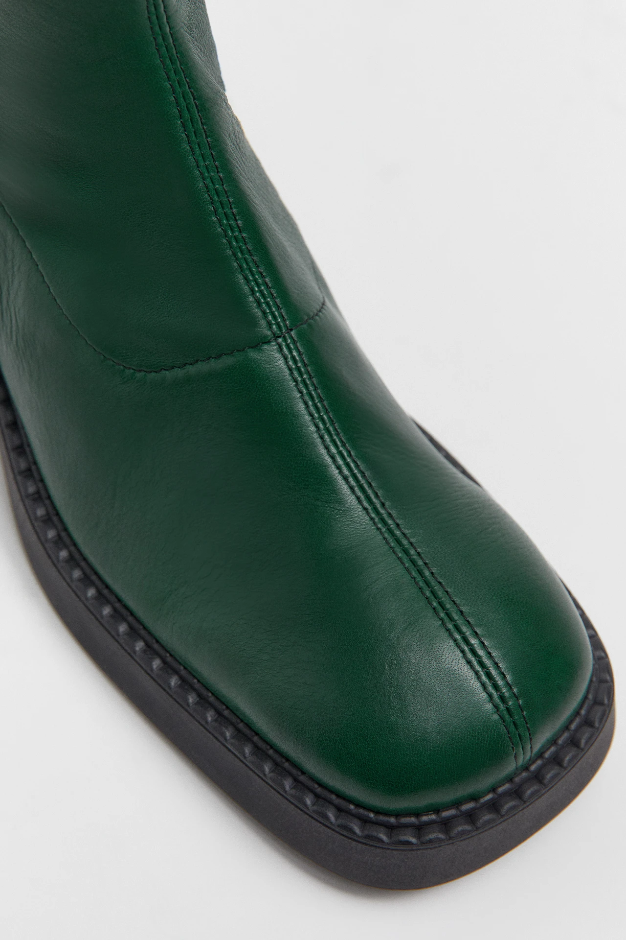 e8-Vero-Deep-Green-Boots-05