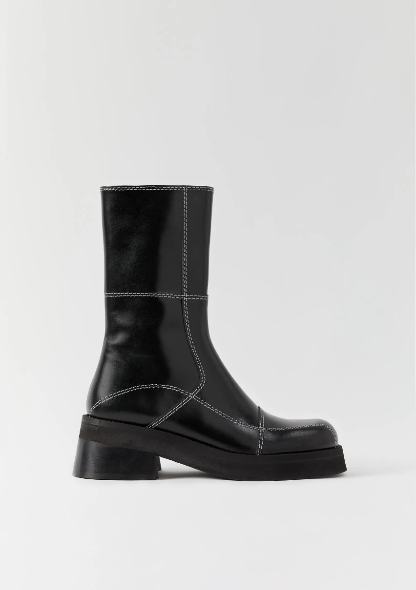 e8-heya-black-boots-CP-1
