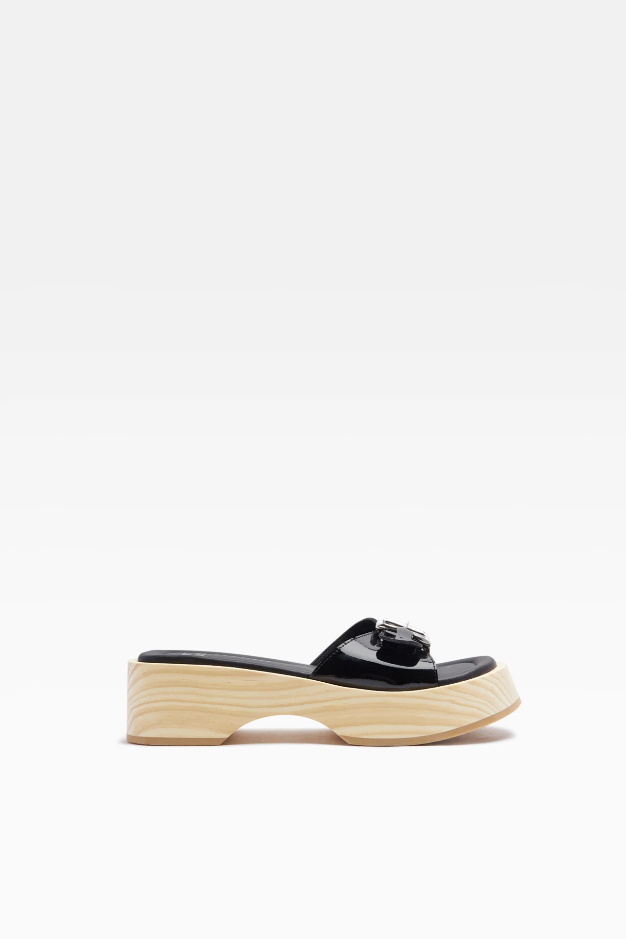 e8-tracey-black-patent-sandals-1