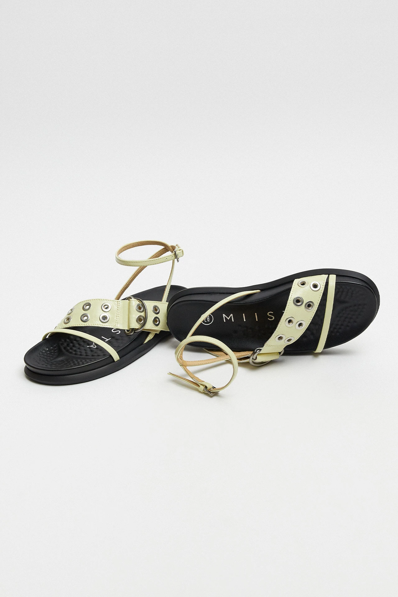 E8-Zilda-Vainilla-Sandal-02