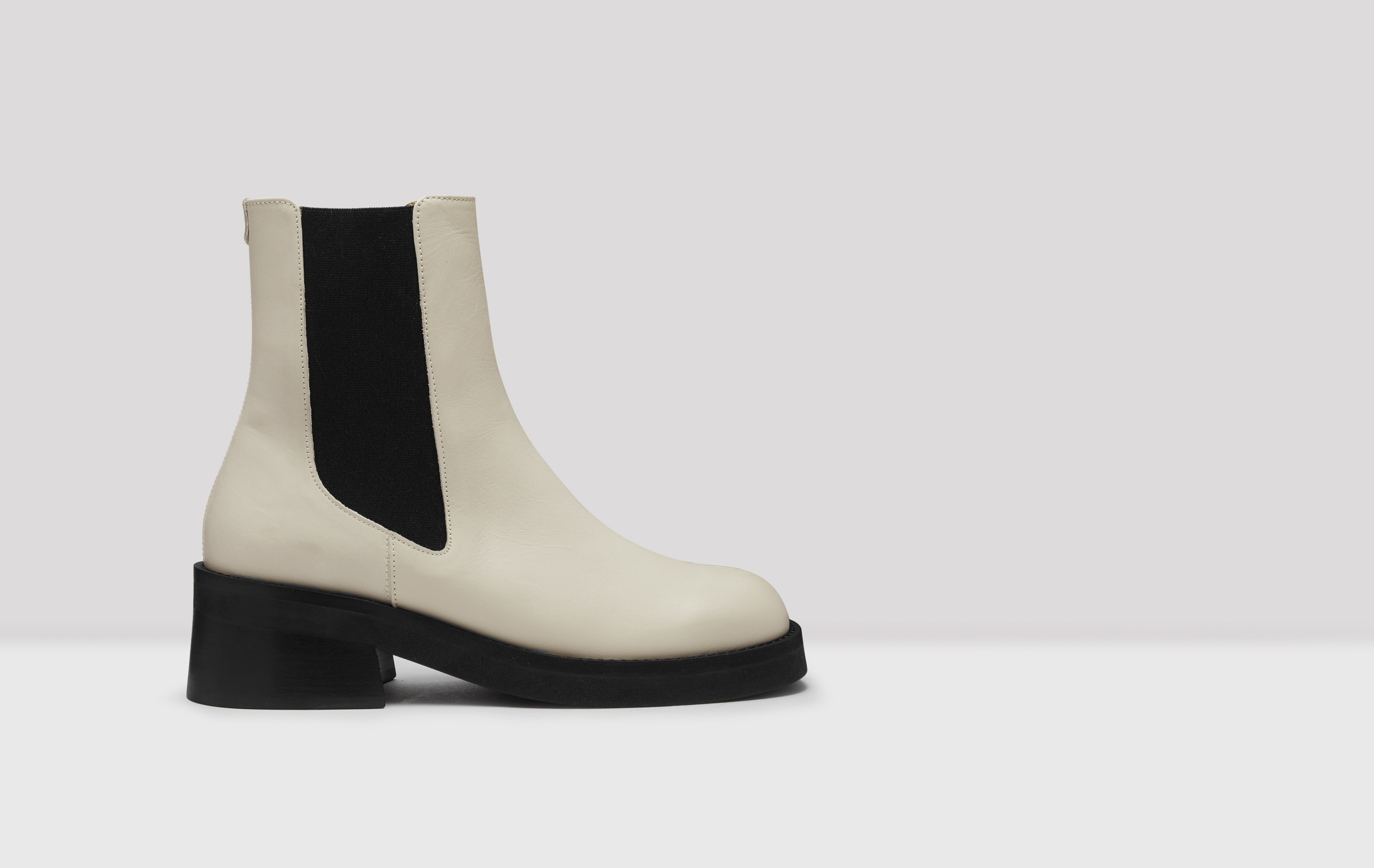 Thea Off White Ankle Boots // E8 Shoes 