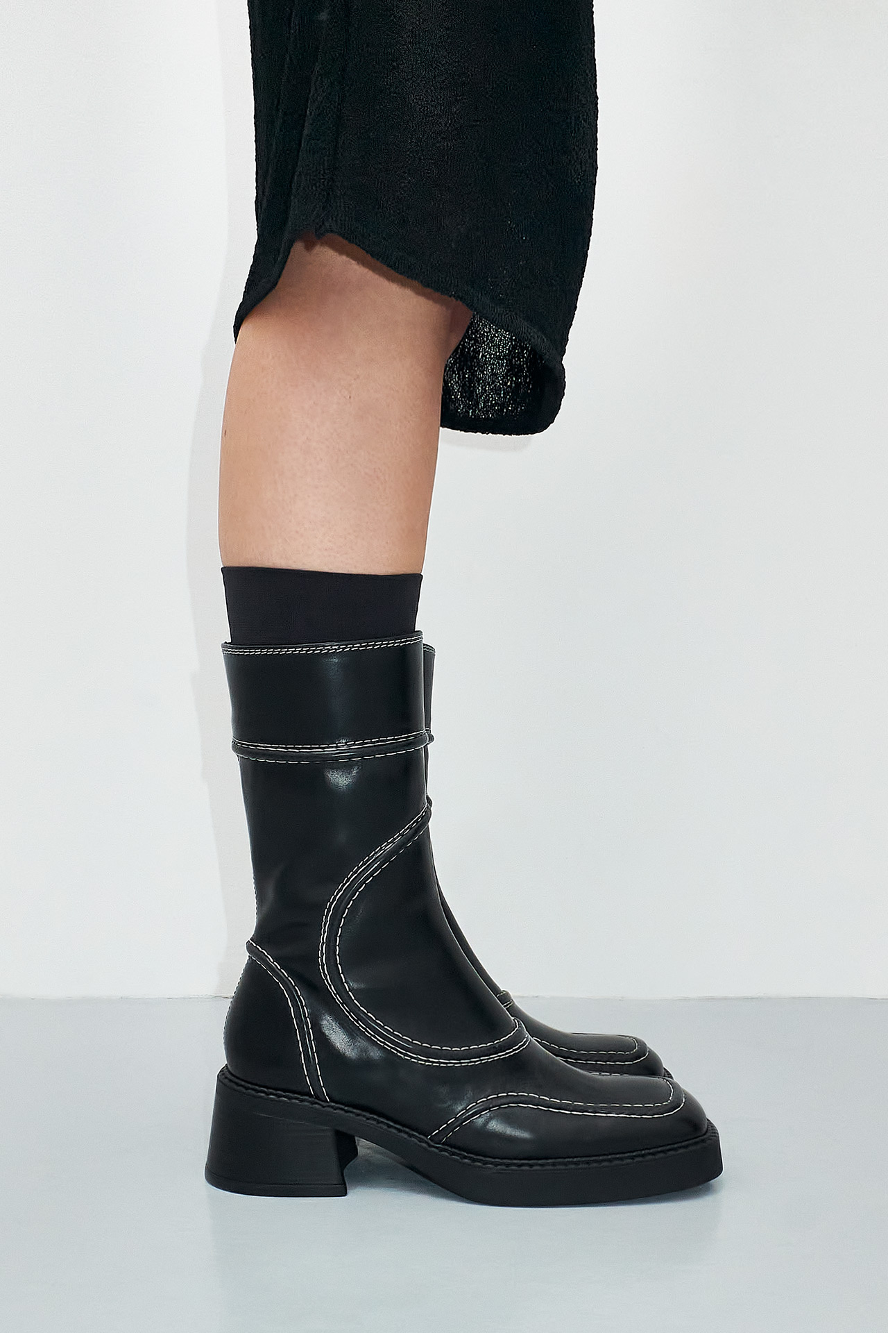 【人気⭐BY MALENE BIRGER】黒　スタッズ付き　ブーツ　サイズ36 人気⭐BY MALENE BIRGER】黒 スタッズ付き ブーツ サイズ36