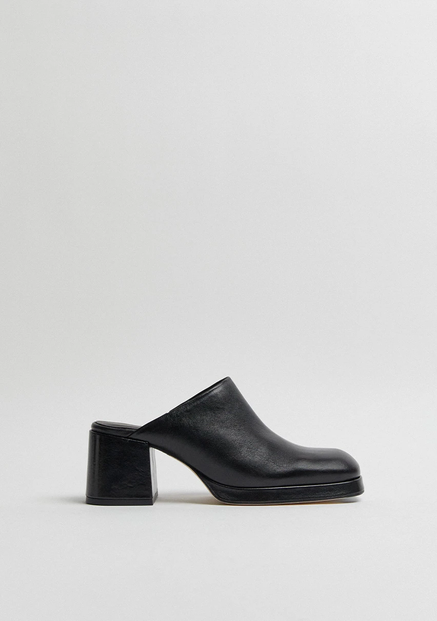 Miista-remina-black-mules-CP-1