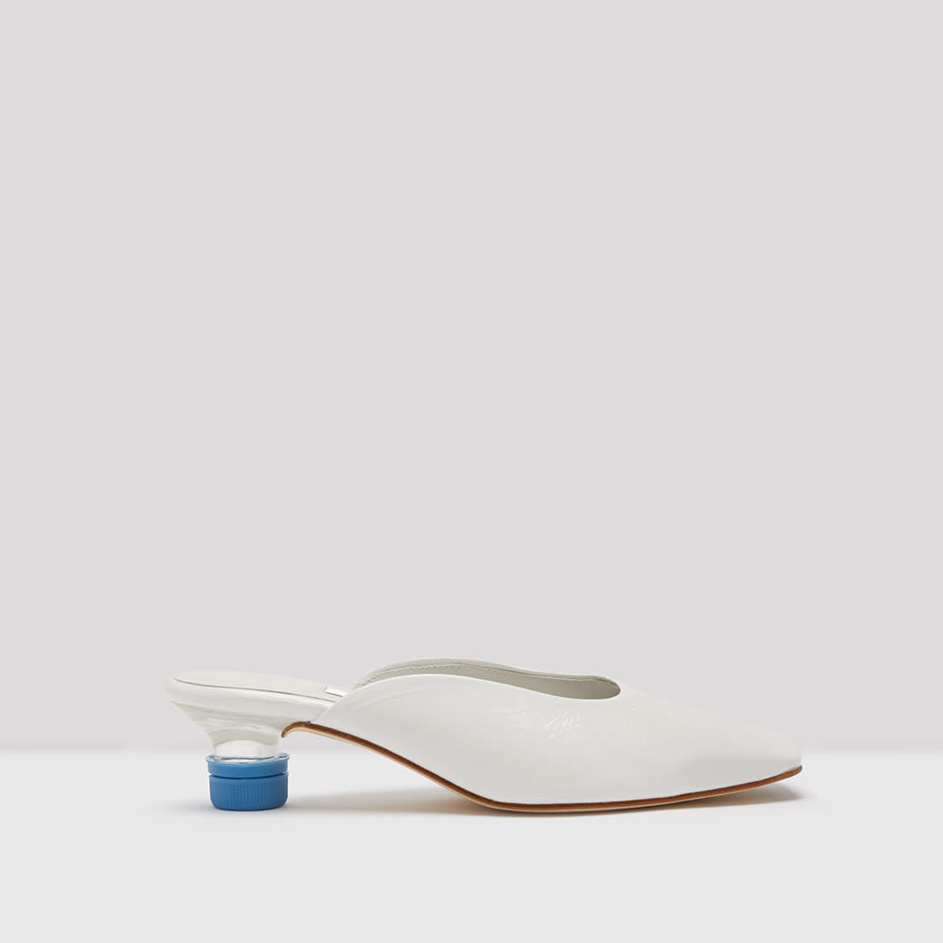 Karolina Scotland Road White Leather Mules