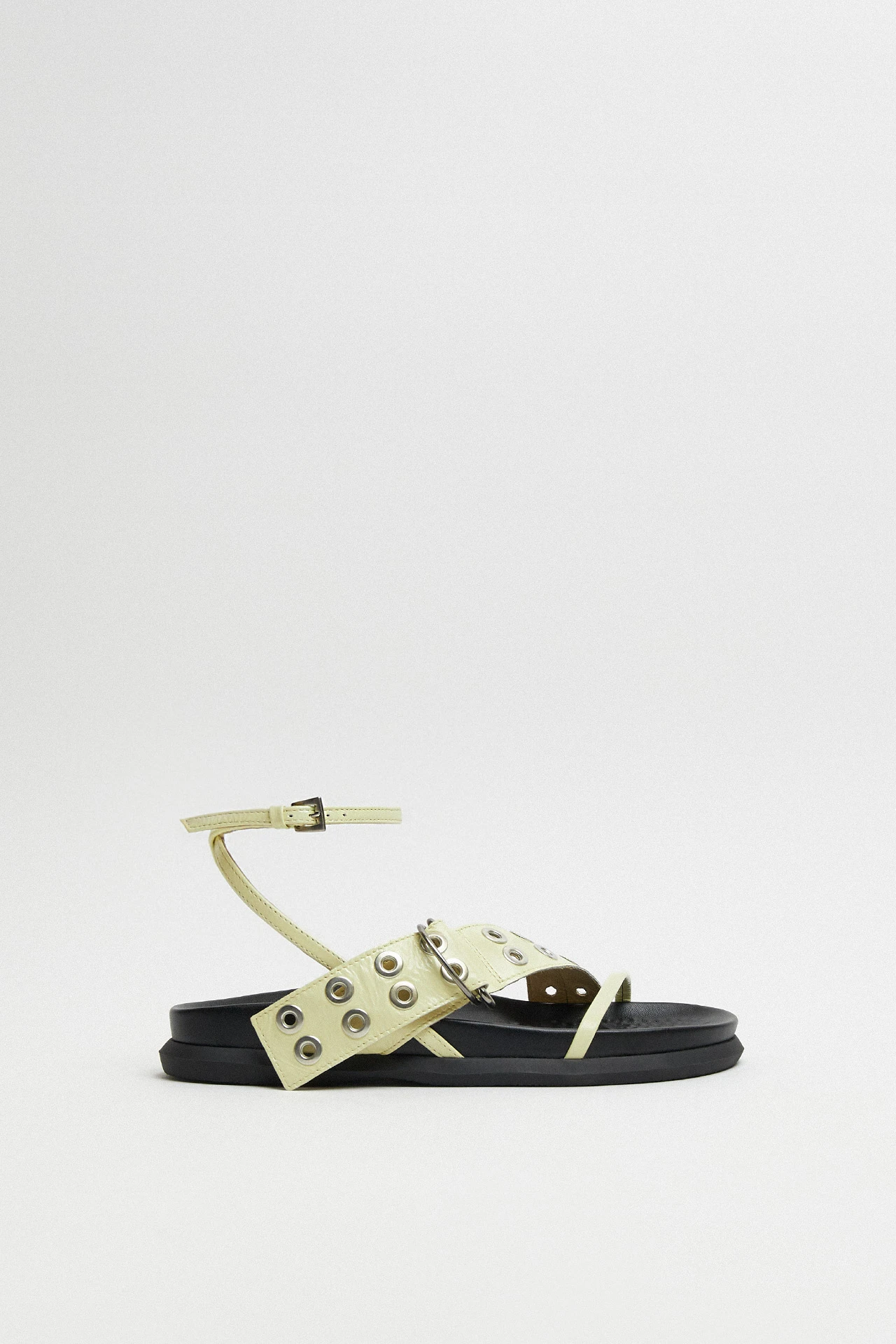 E8-Zilda-Vainilla-Sandal-01