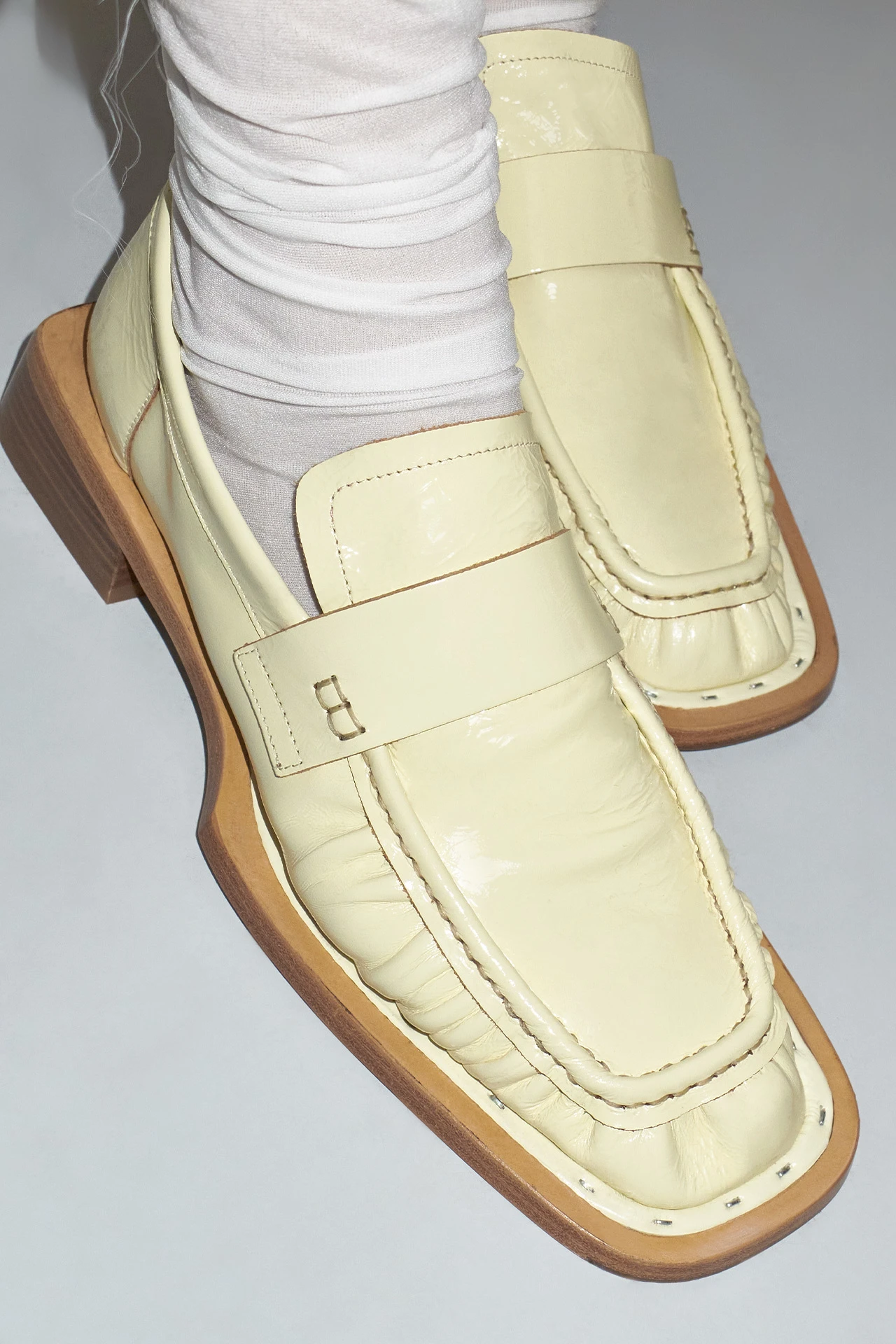 loafers cream
