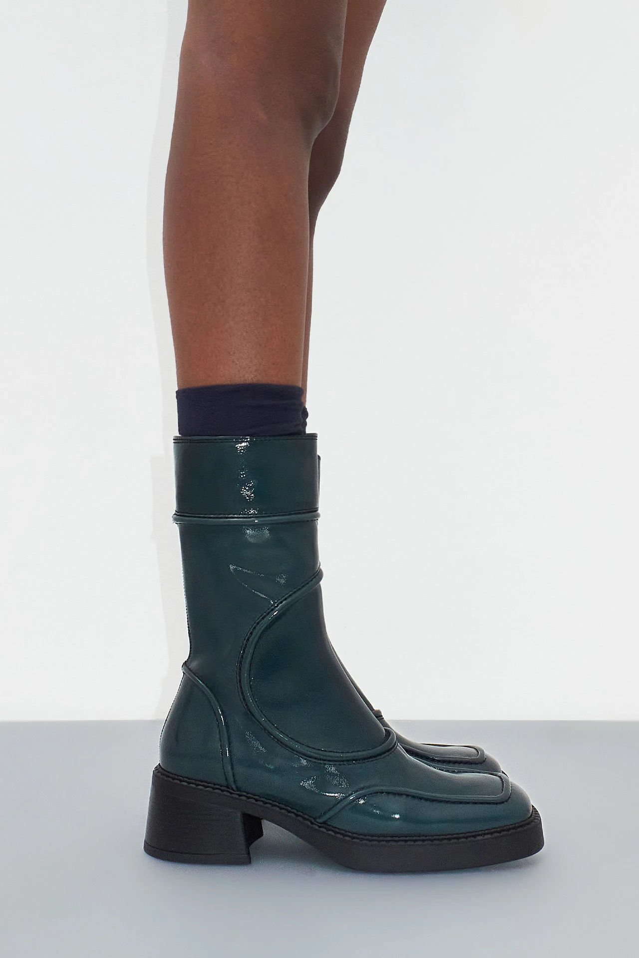 ec-e8-Malene-Navy-Ankle-Boots-04