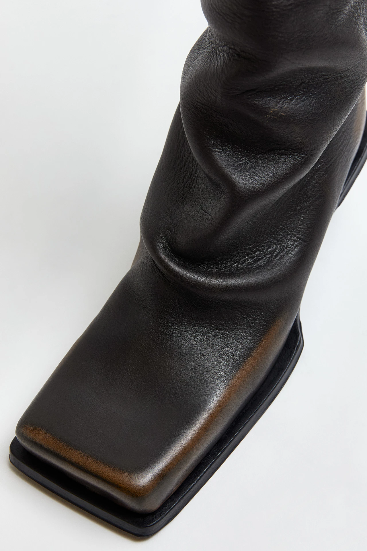 Miista-carmel-black-brown-tall-boots-04