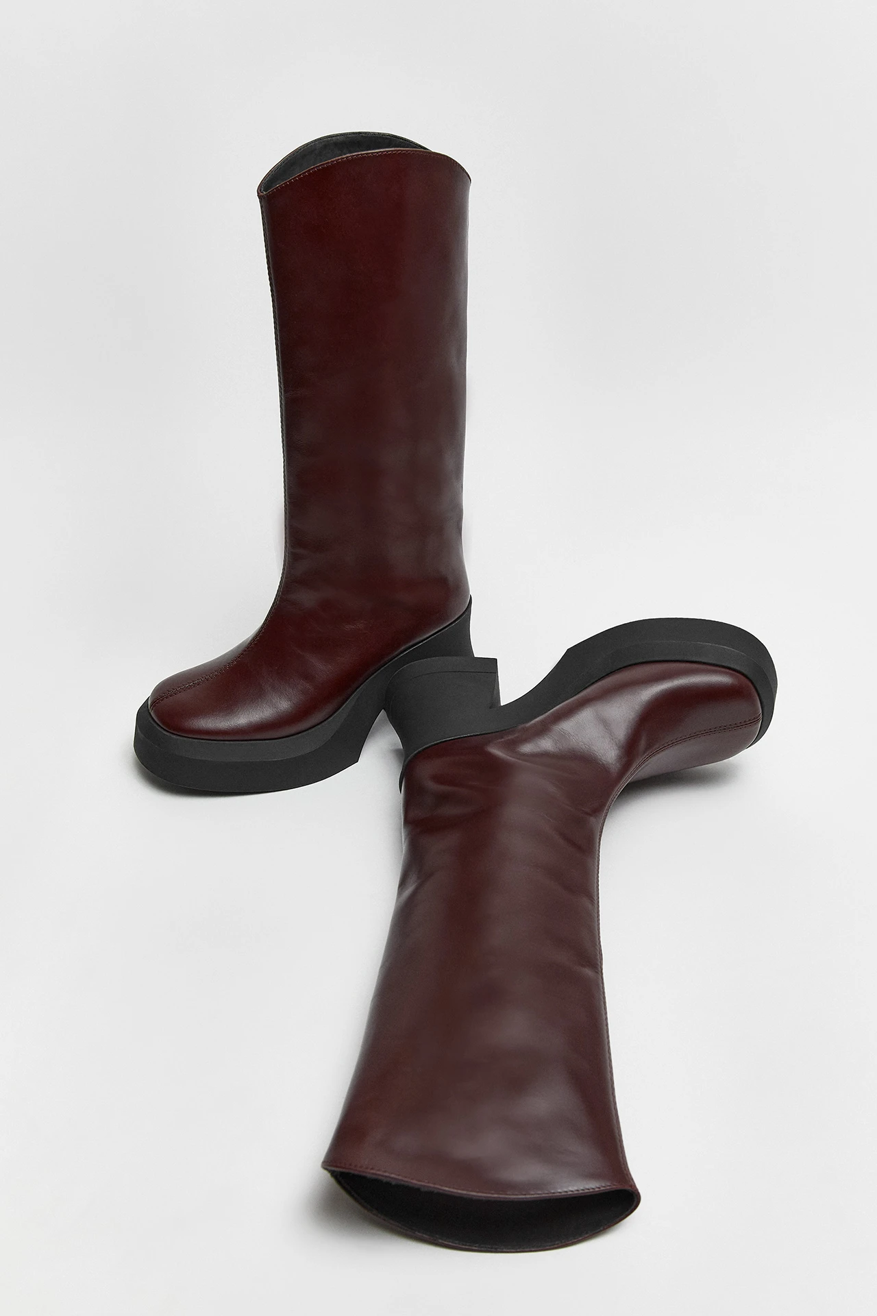 e8-Meike-Brown-Boots-02