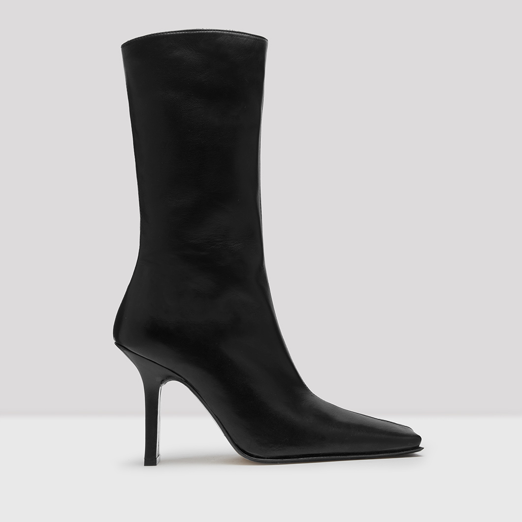 miista black boots