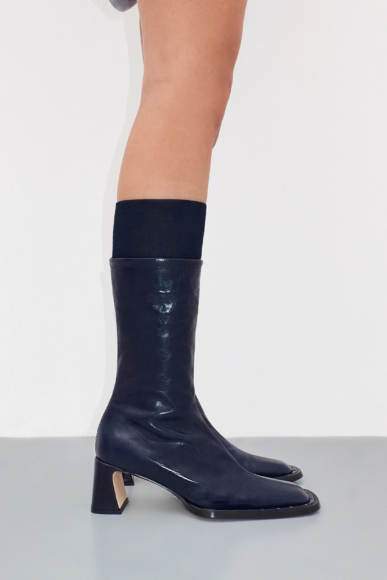 EC-miista-chasity-navy-ankle-boots-02