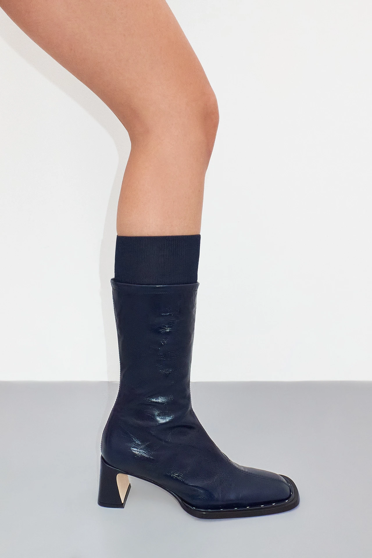 EC-miista-chasity-navy-ankle-boots-04