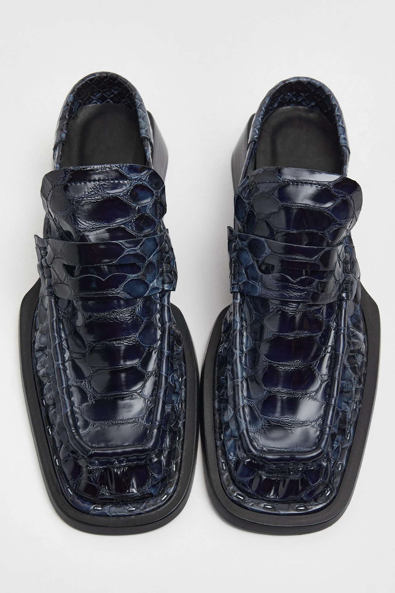 MIISTA-Isla-Navy-Snake-Loafer-03