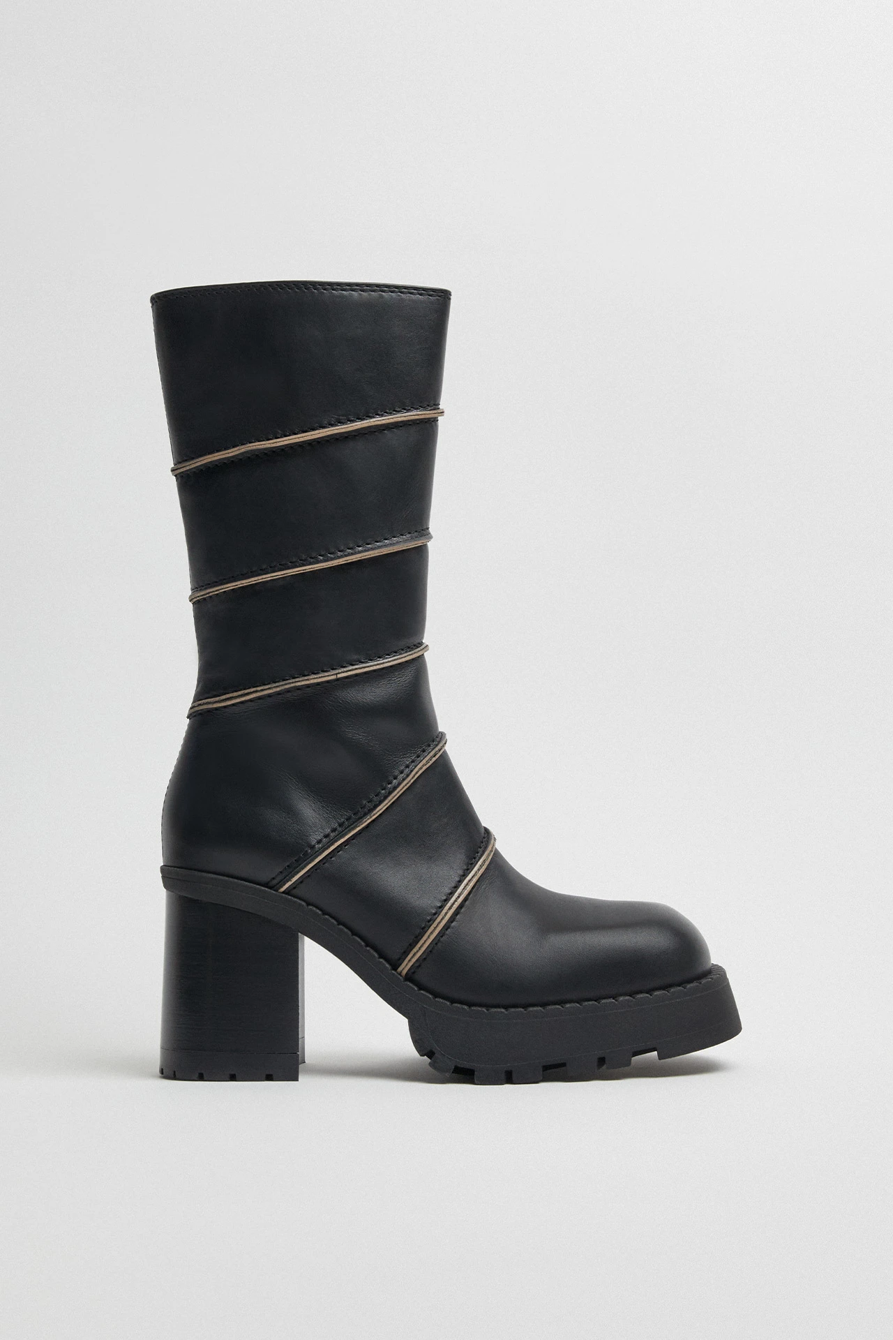 E8-graciane-black-boots-01