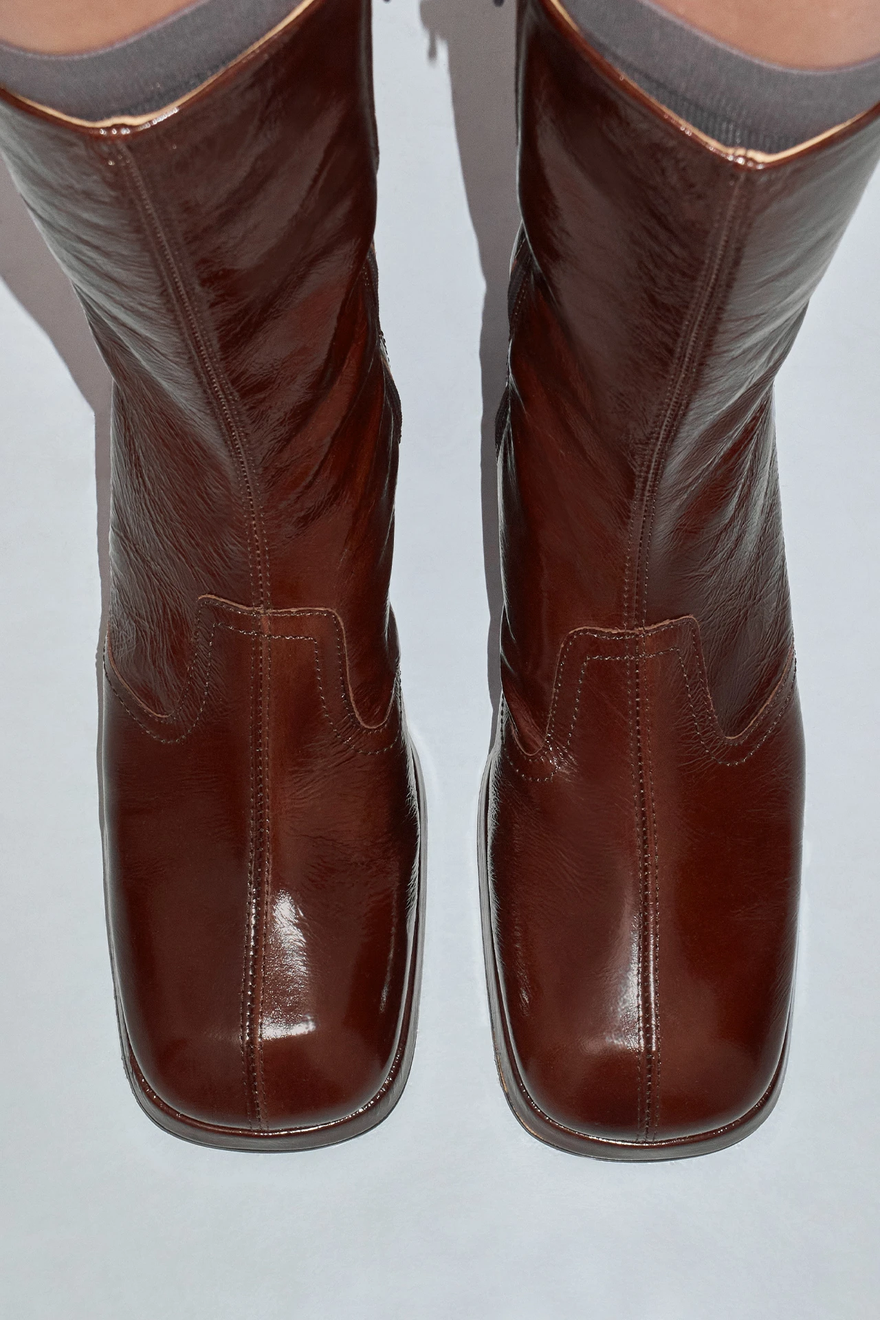 ec-miista-Cass-Brown-Patent-Boots-03