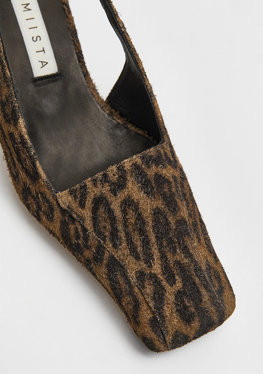 miista2-Adal-Animal-Print-Courts-cp-2