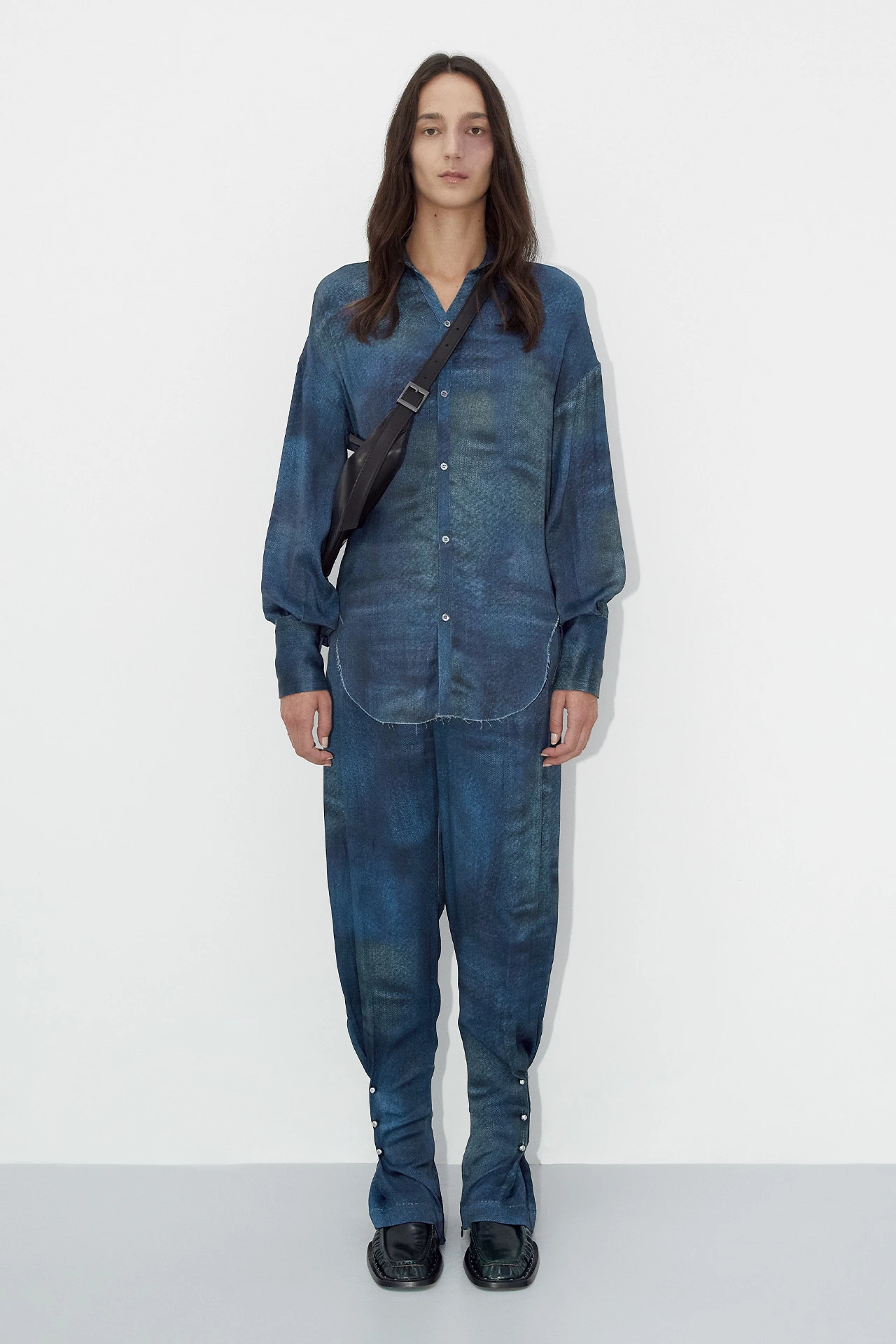 ec-miista-Unna-Denim-Blue-Shirt-sanne-blue-print-trousers-01