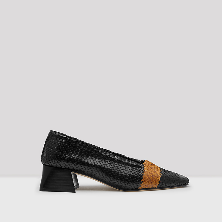 Eivissa Black Woven Leather Shoes 