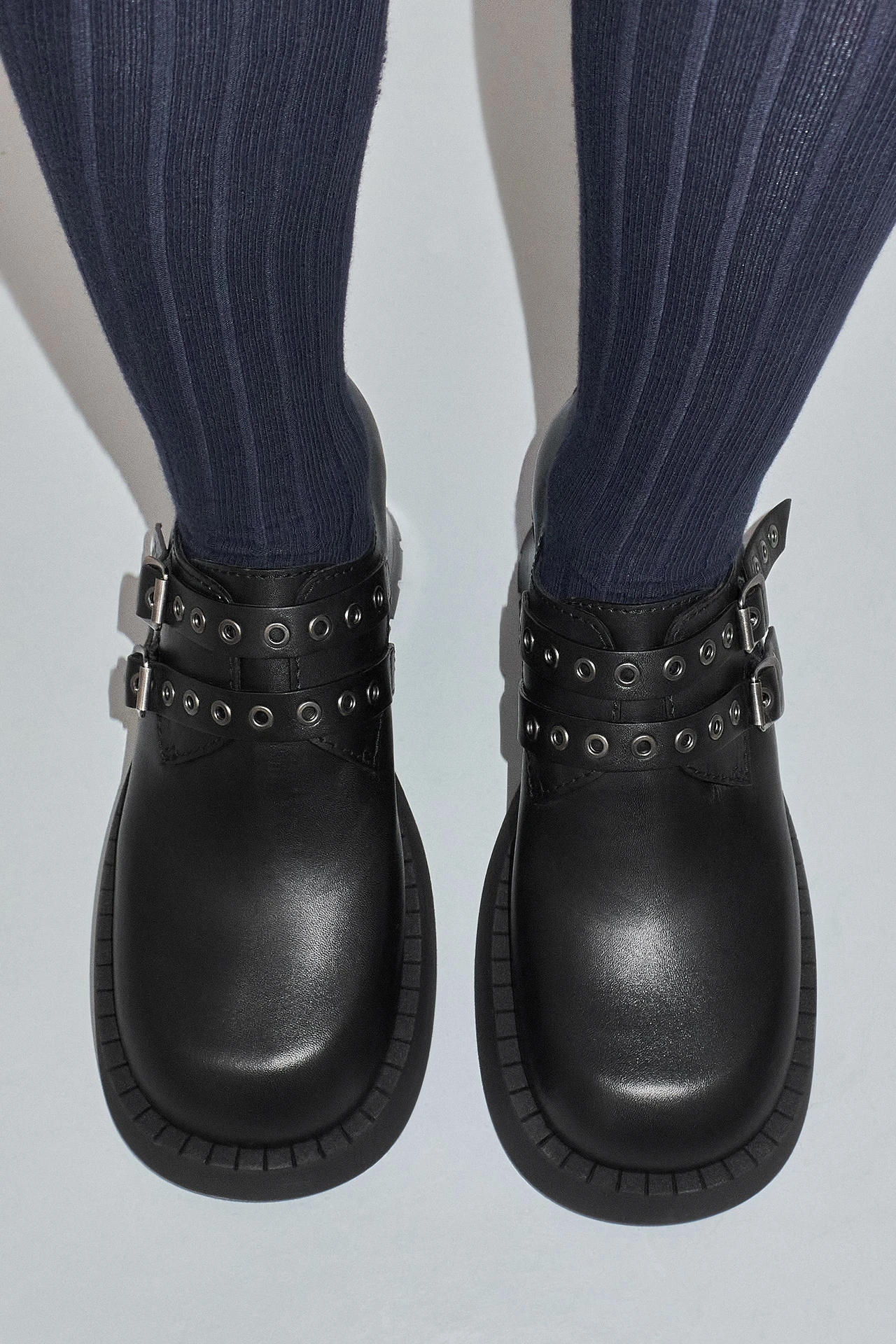 EC-E8-ute-black-brogues-03