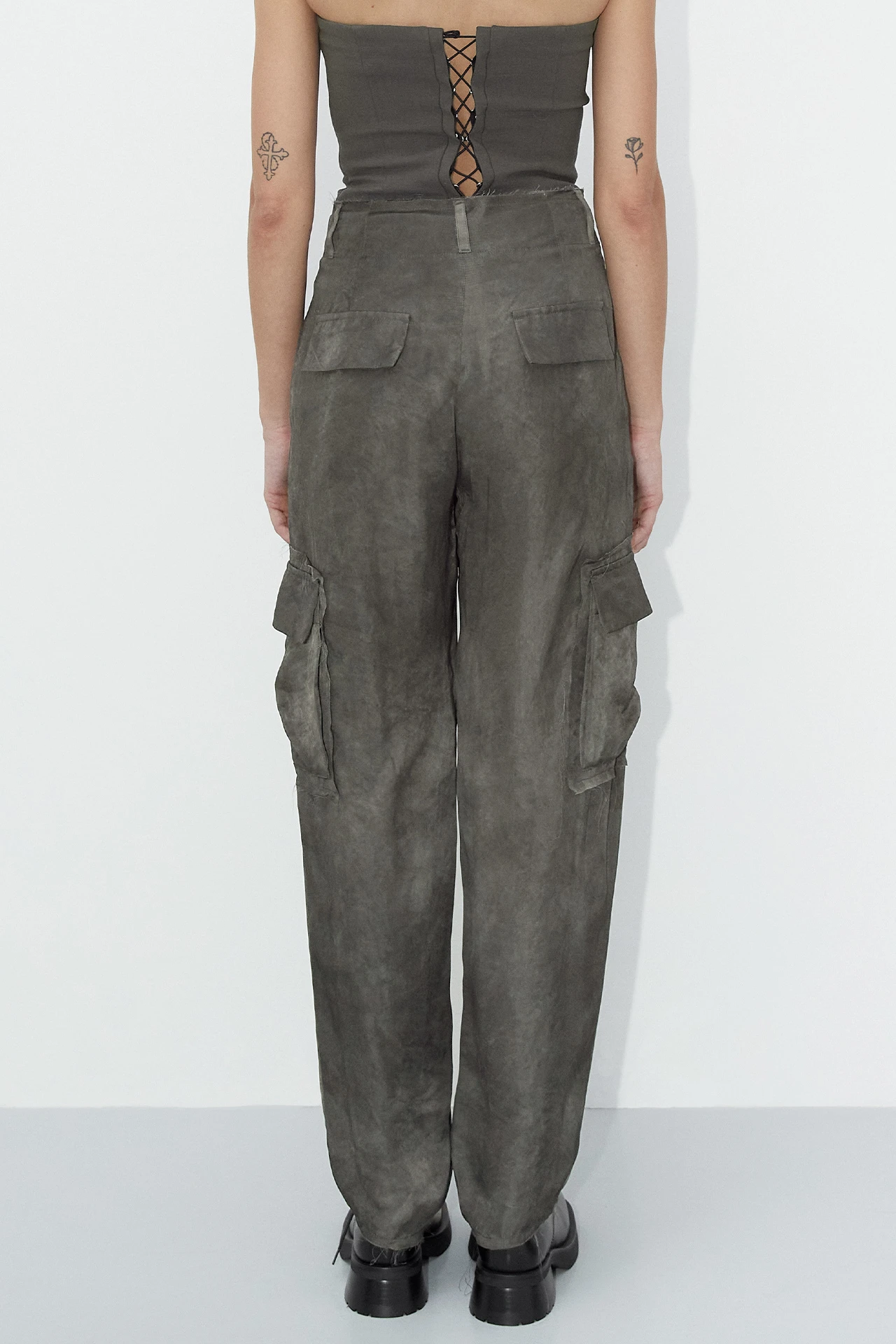 ec-miista-Jaidy-Dark-Grey-Cargo-Trousers-06