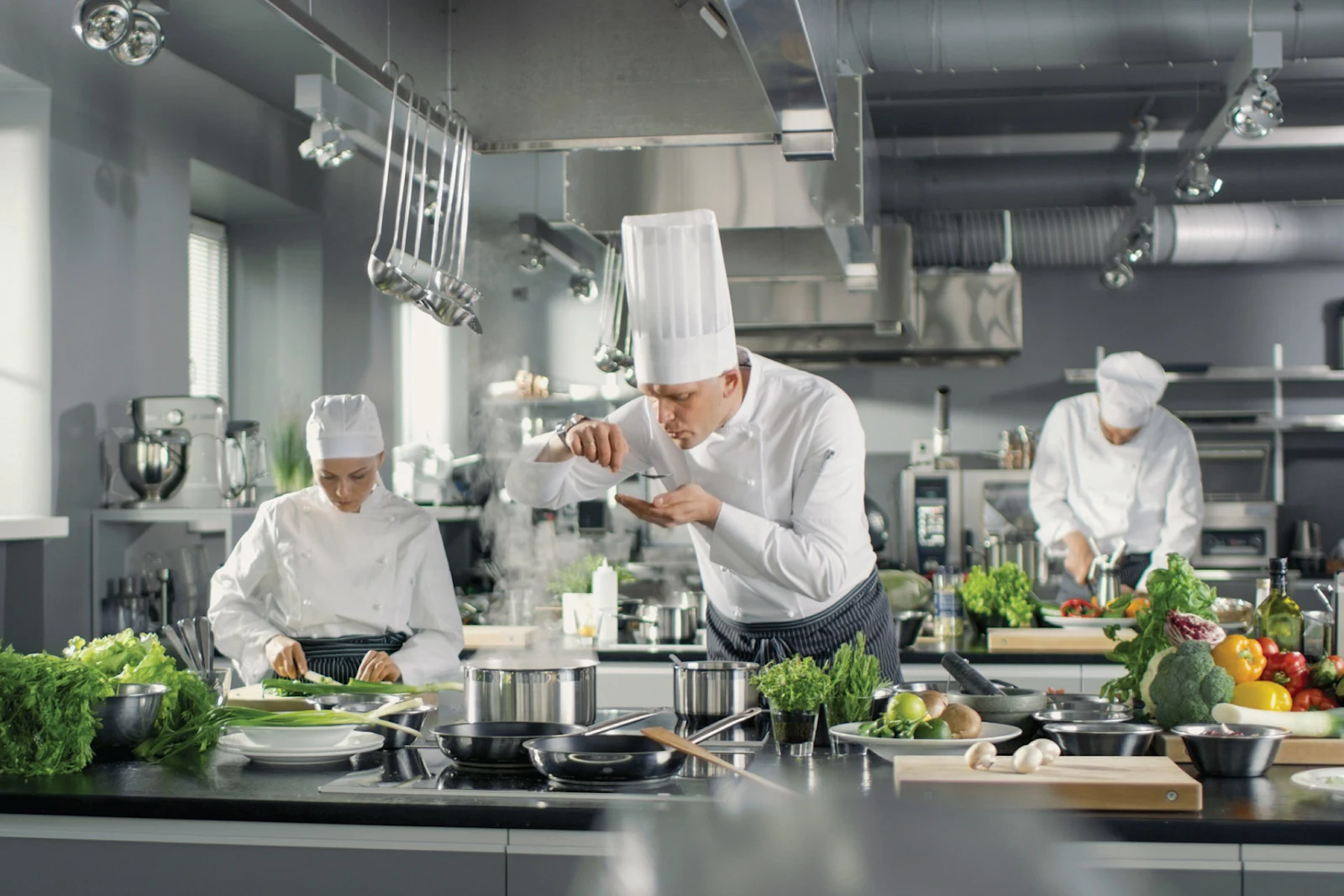 Leading--Online-Food-Services