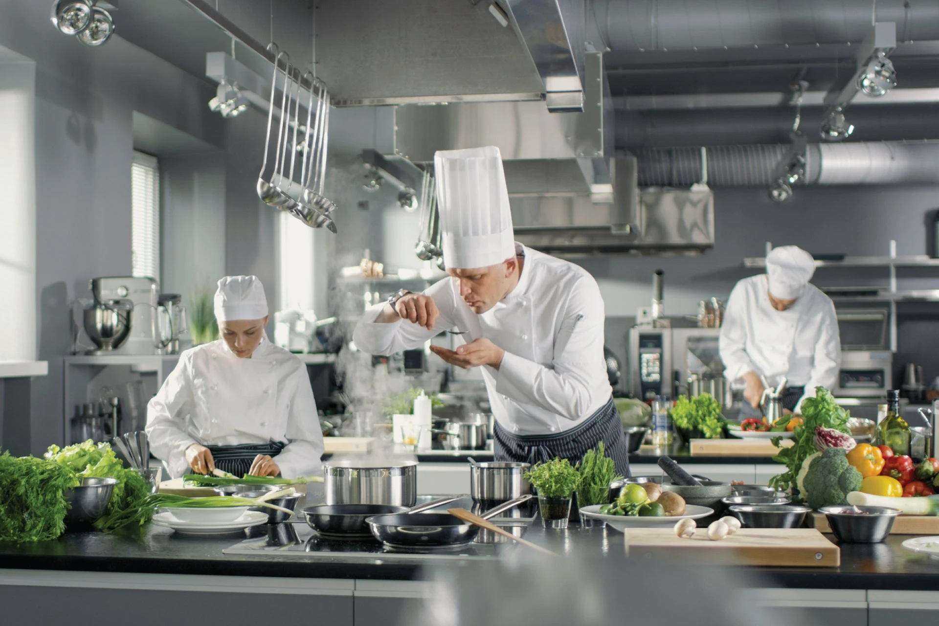 Leading--Online-Food-Services