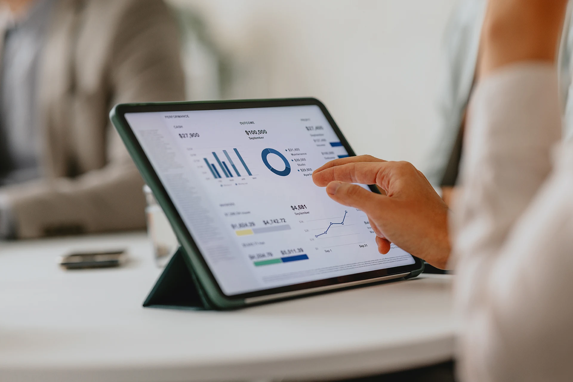 Desktop Banner Graph-Driven Testing Intelligence (1)