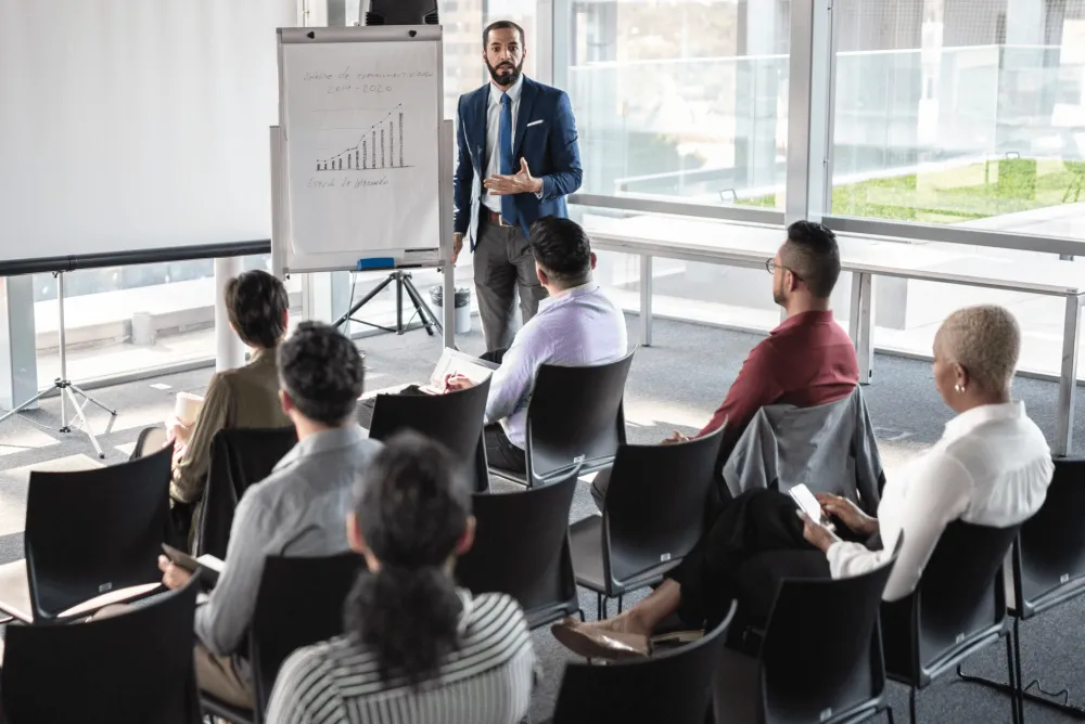 Academy page - Left-shift Gen Z Program - Graduate to Professional Program: Seamless Transition
