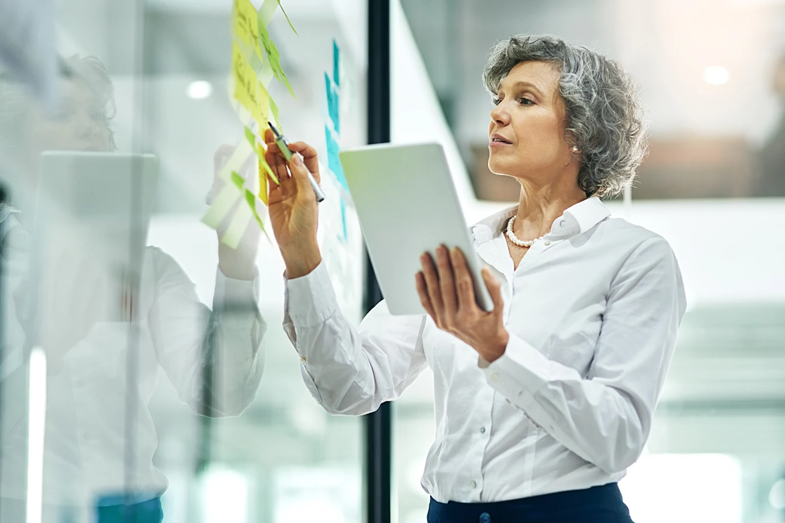 CS_Improving_customer_experience_with_design_thinking_for_South-Africas_leading_bank-copy