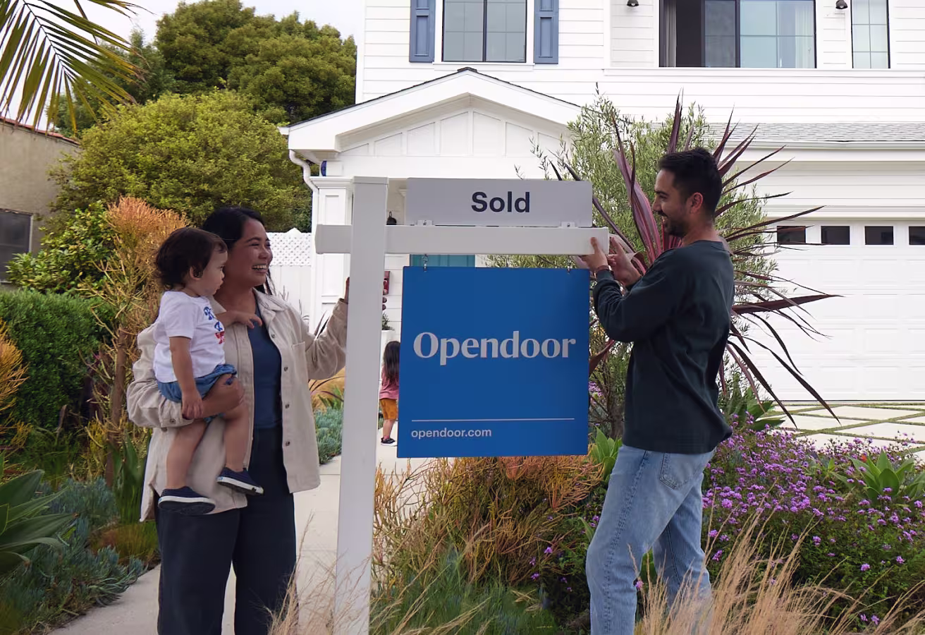 Photo of an Opendoor sign for a sold home