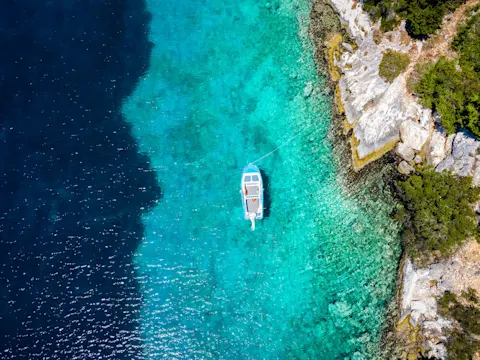 Op zomervakantie? Hier vlieg je binnen 5 uur naartoe