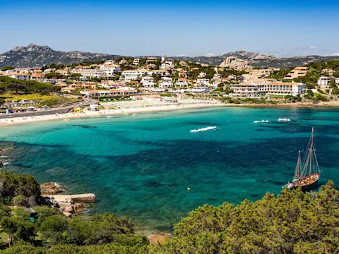 Vakantie in Baja Sardinia en Costa Smeralda